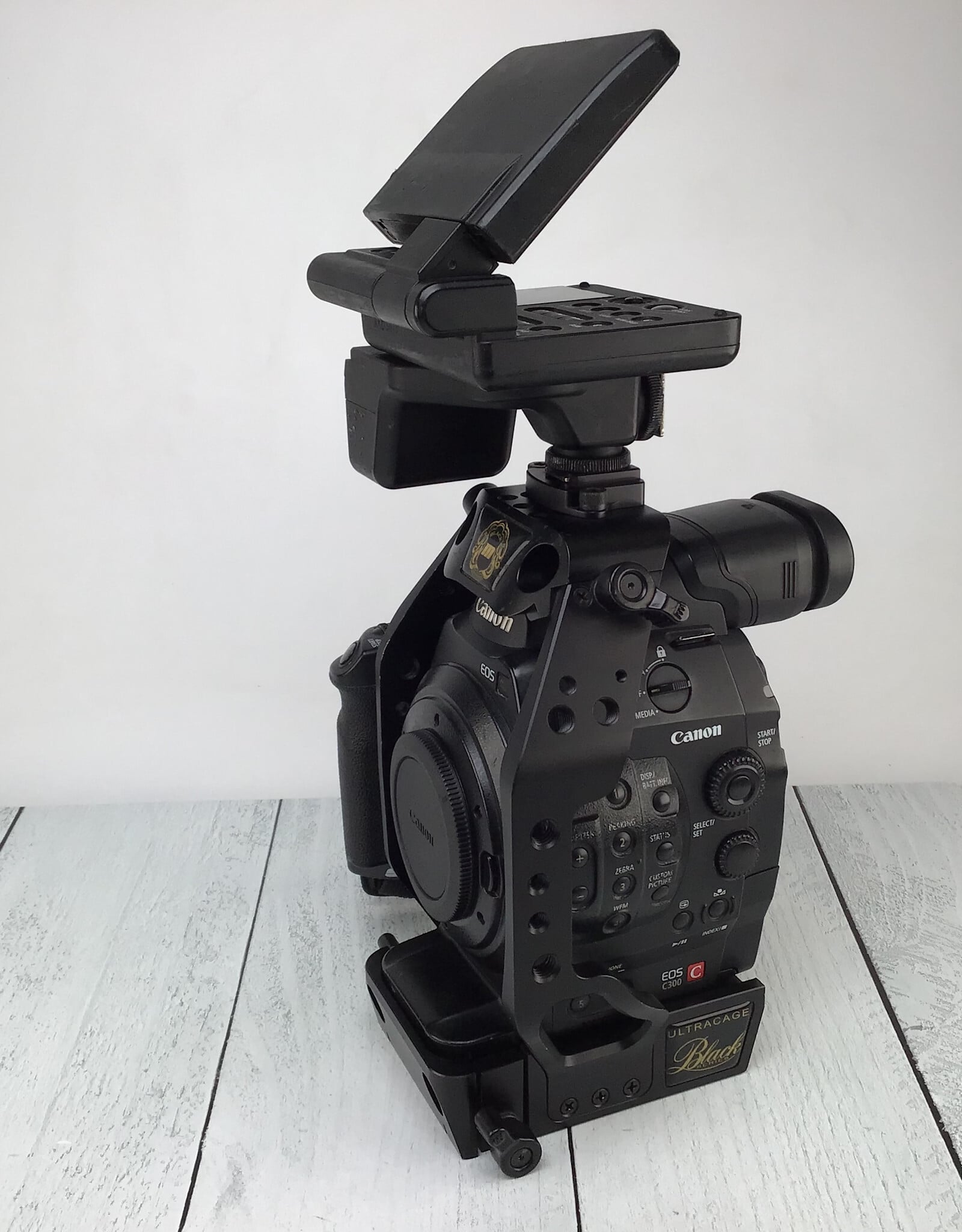 CANON Canon C300 Camera w/ Cage 1800 Hours Used Fair