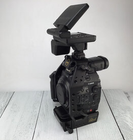 CANON Canon C300 Camera w/ Cage 1800 Hours Used Fair