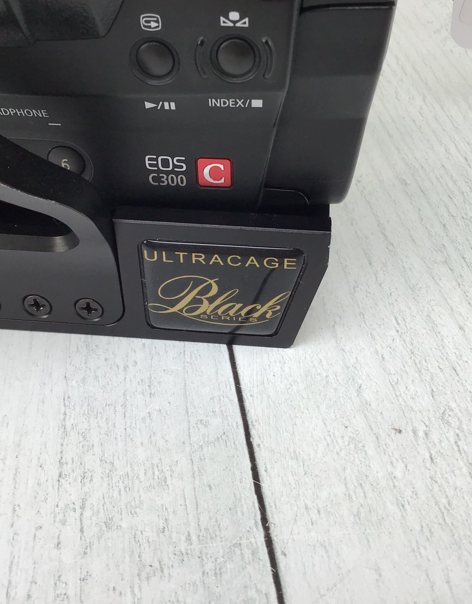 CANON Canon C300 Camera w/ Cage 1800 Hours Used Fair
