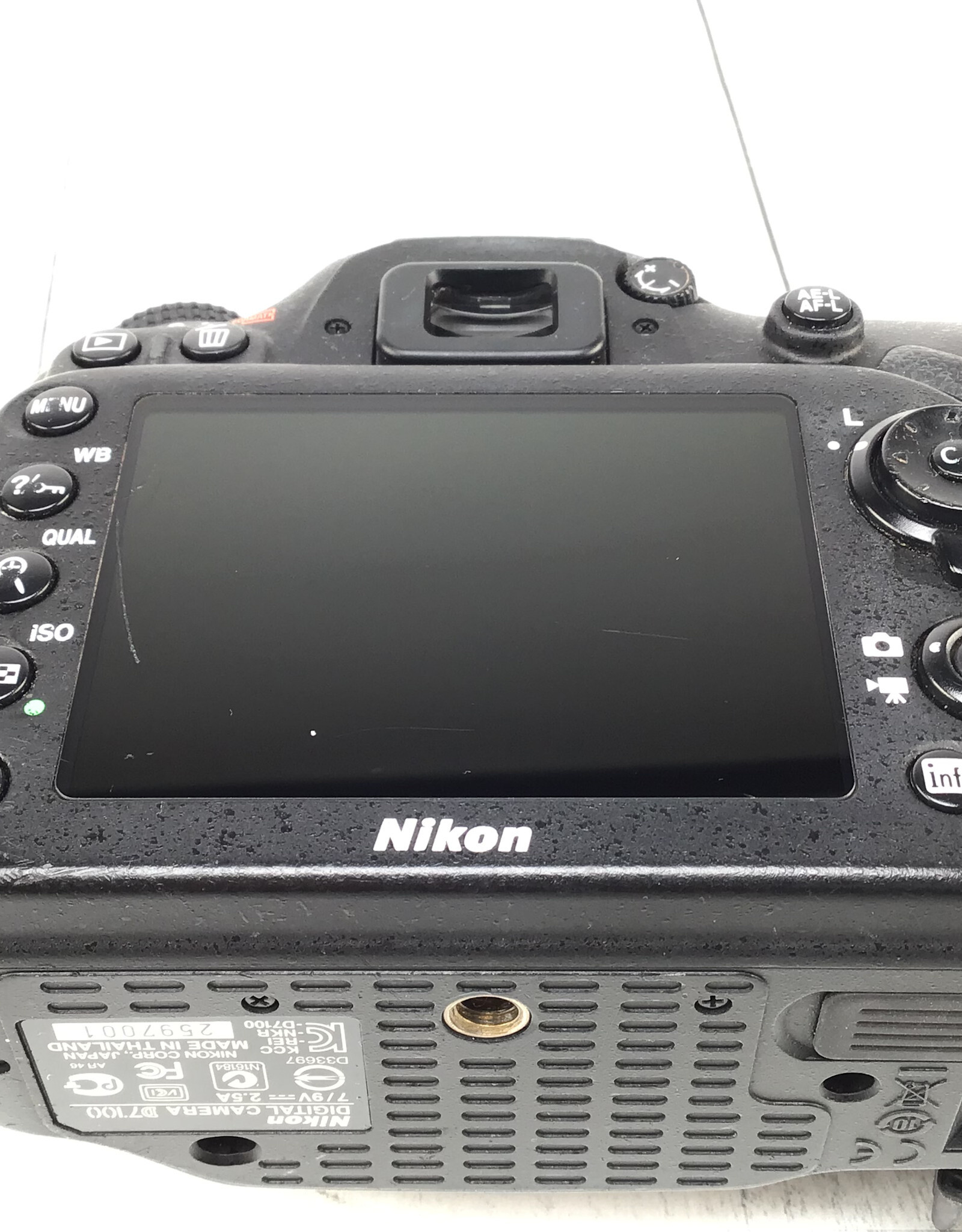 NIKON Nikon D7100 Camera Body Shutter Count 82651 Used Fair