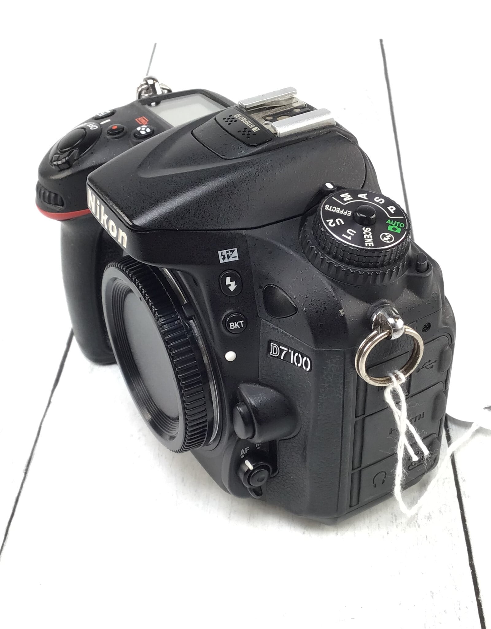 NIKON Nikon D7100 Camera Body Used Fair