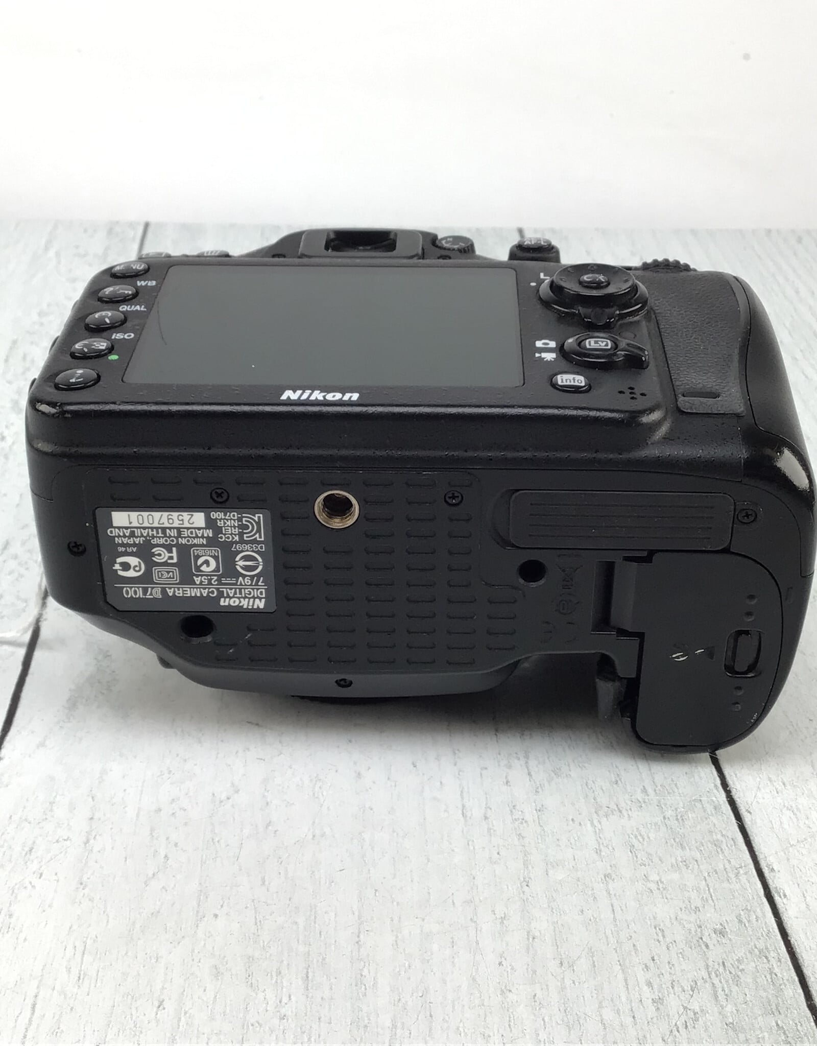NIKON Nikon D7100 Camera Body Used Fair