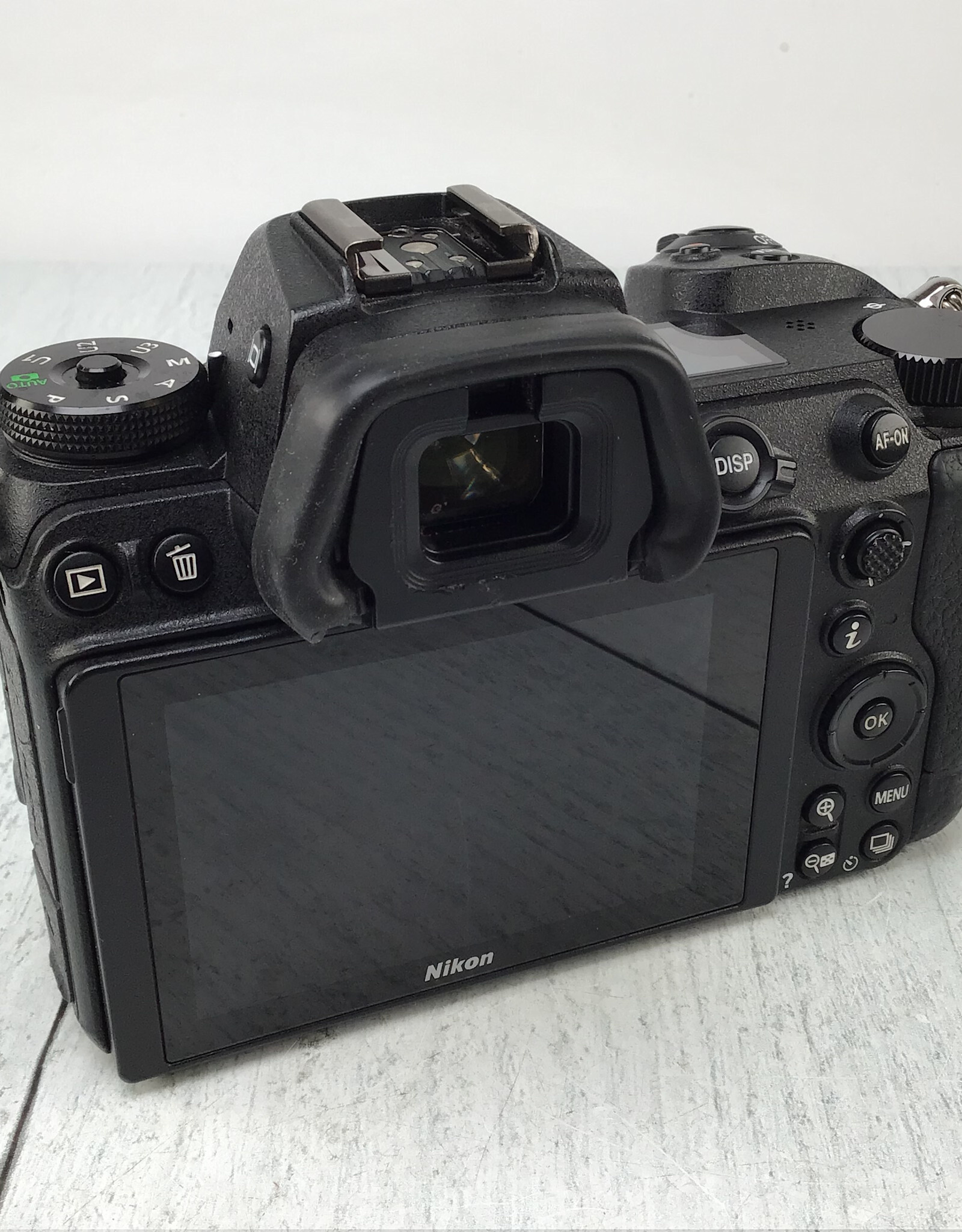 NIKON Nikon Z6 II Camera Body Shutter Count 137240 Used Good