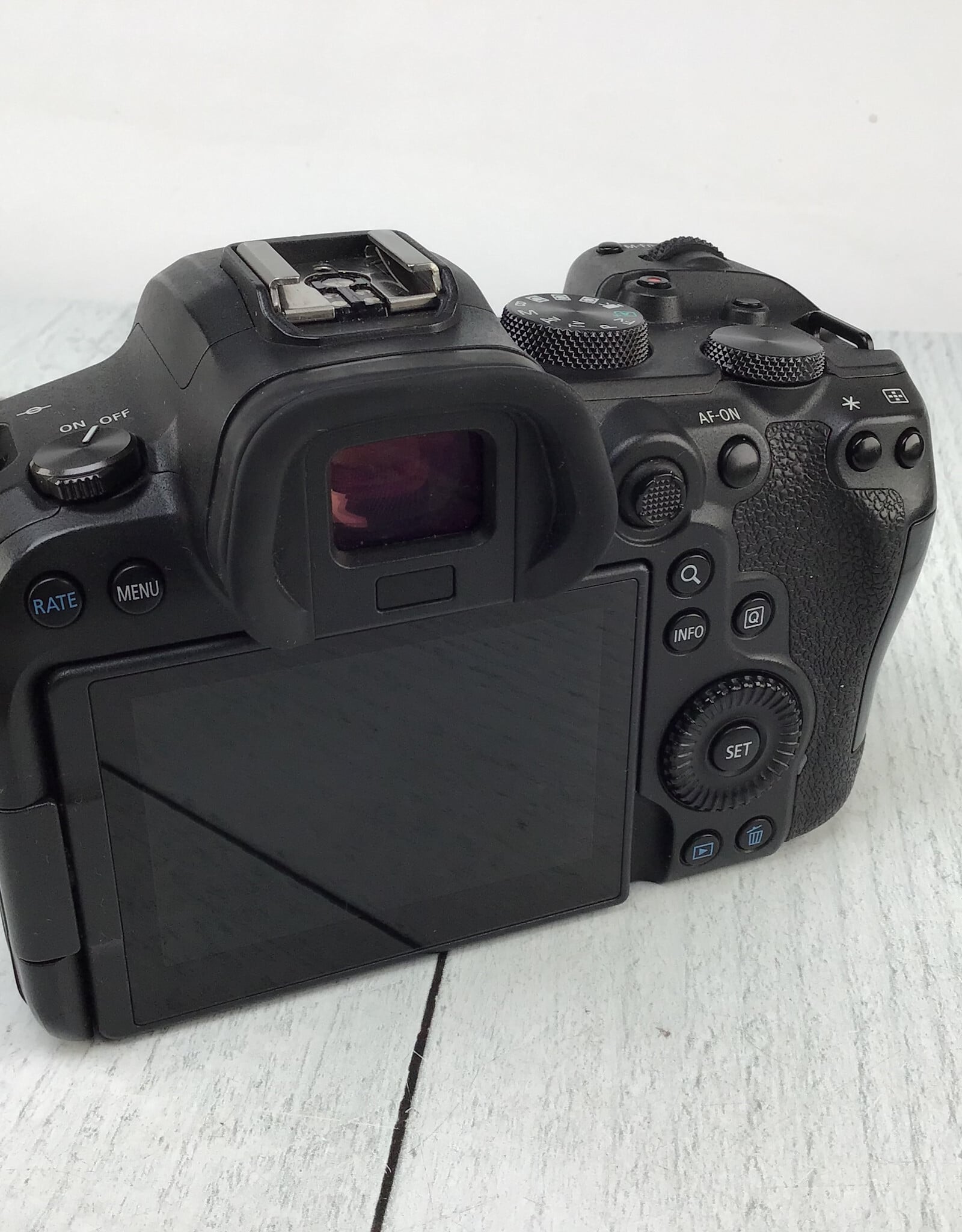 CANON Canon EOS R6 Camera Body Used Good