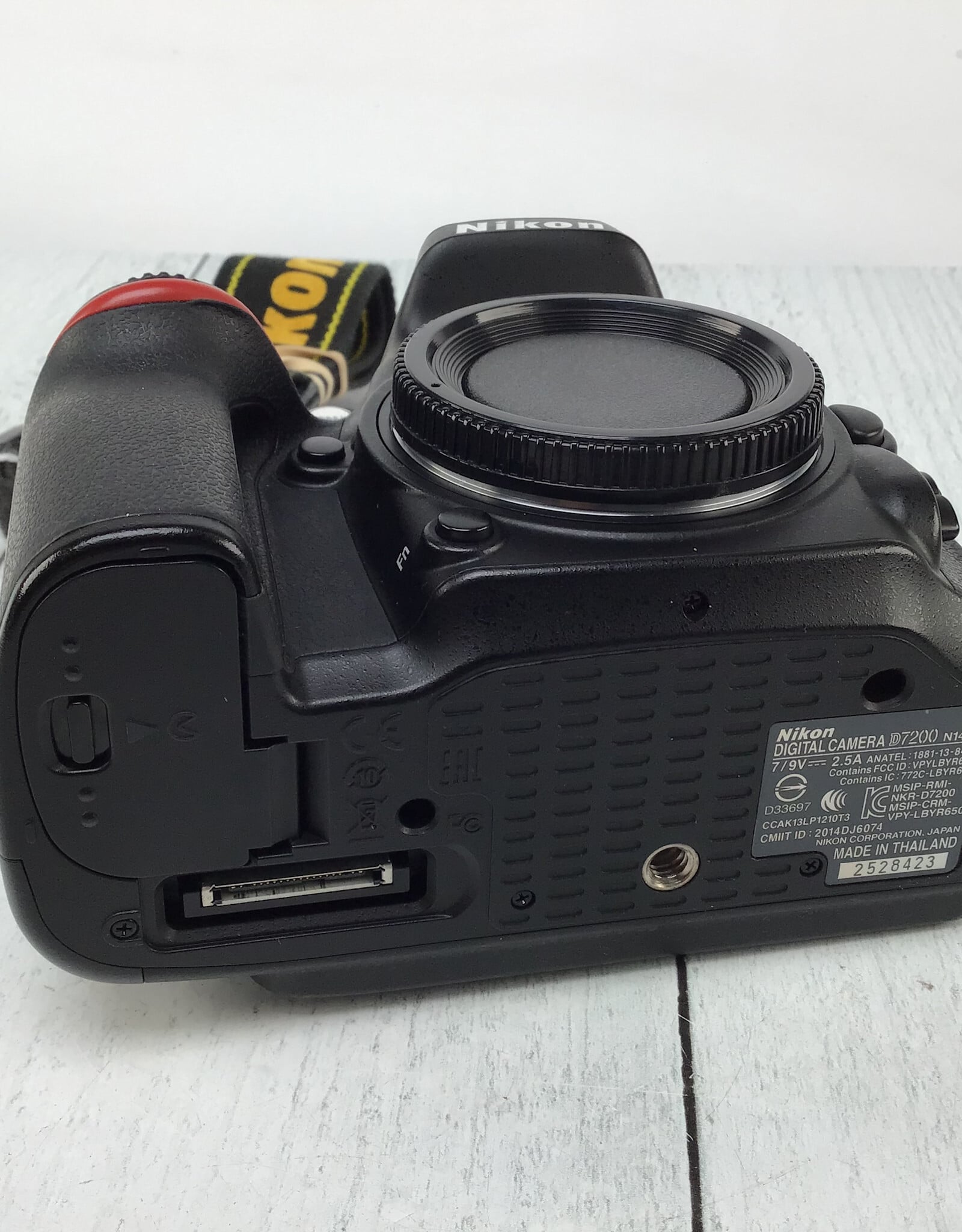 NIKON Nikon D7200 Camera Body Shutter Count 33070 Used Good