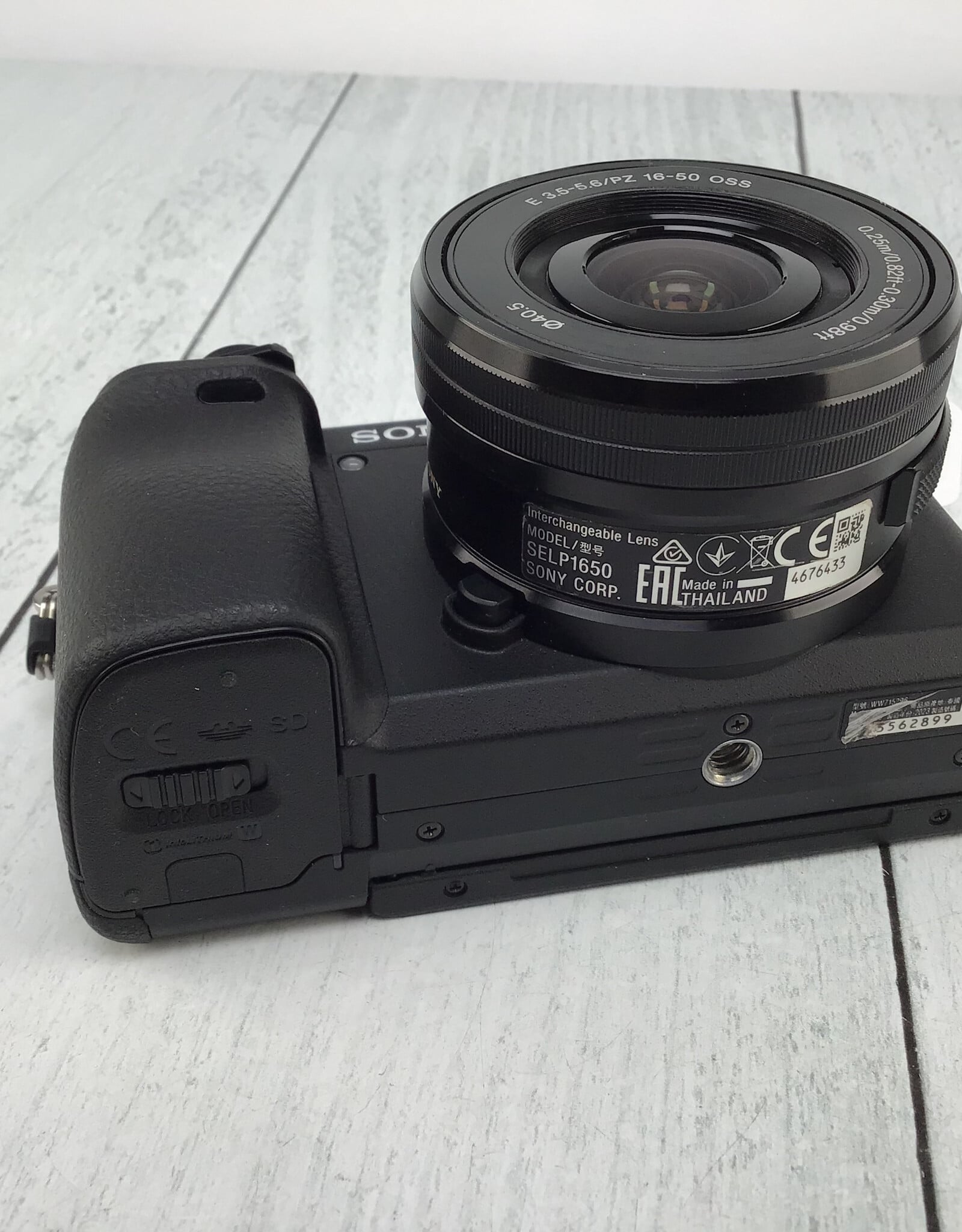 SONY Sony A6400 w/16-50mm Camera Used Good