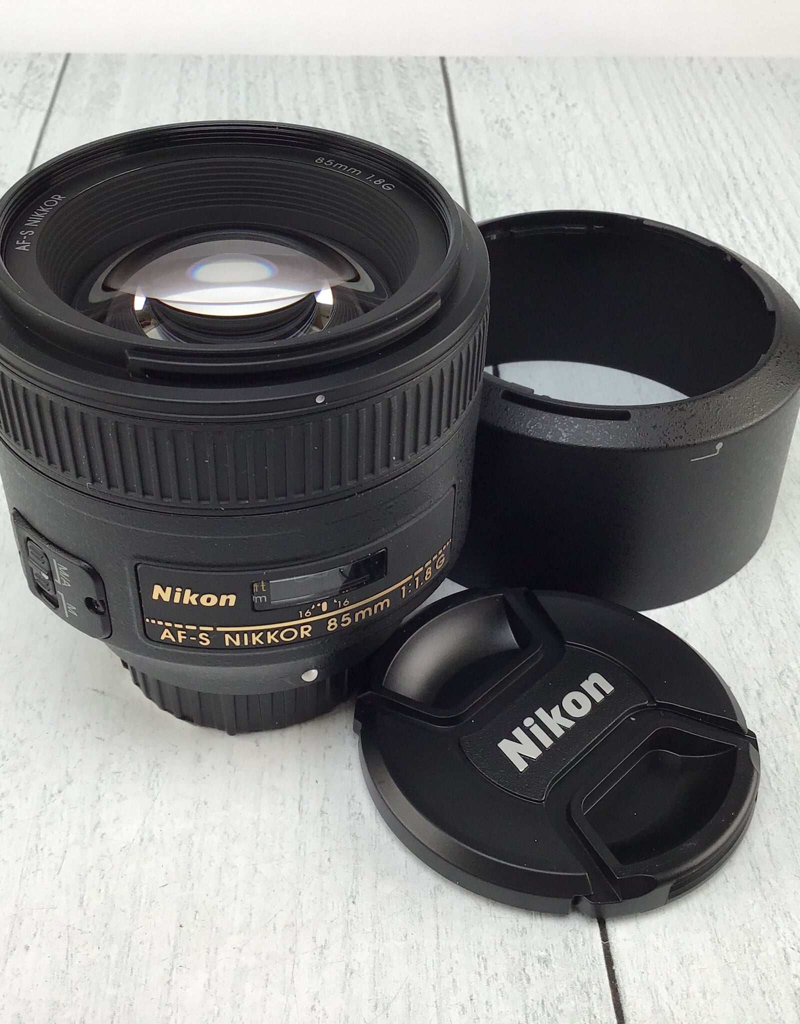 NIKON Nikon AF-S Nikkor  85mm f1.8G Lens Used Good
