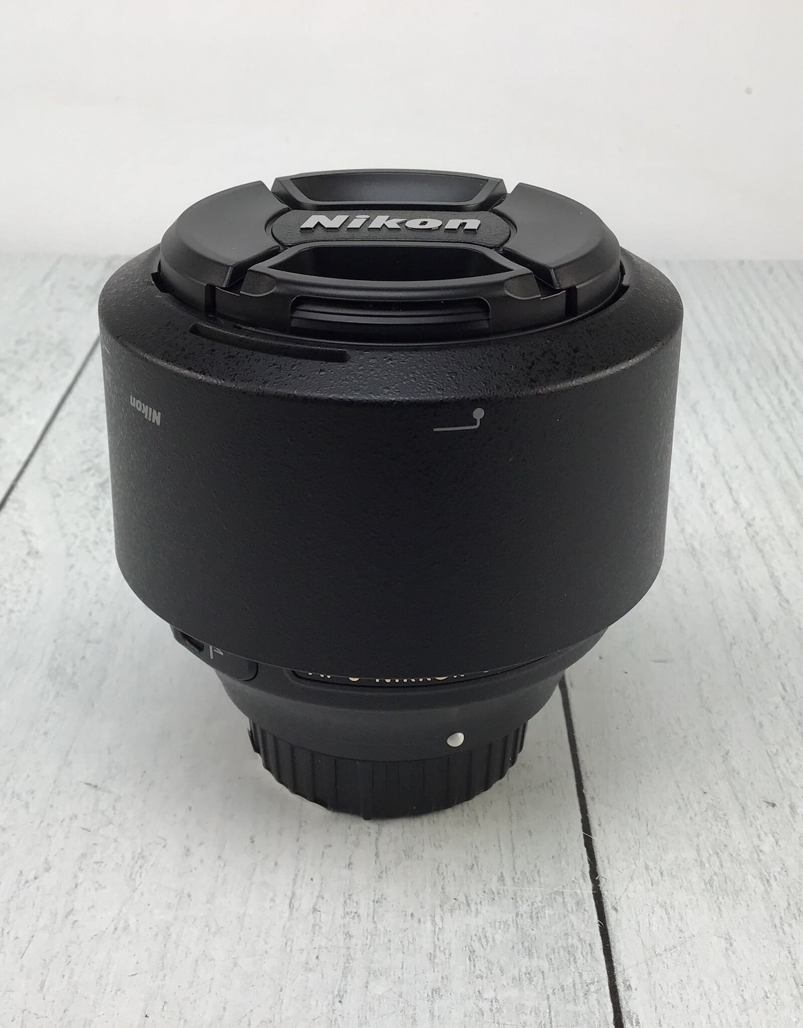 NIKON Nikon AF-S Nikkor  85mm f1.8G Lens Used Good