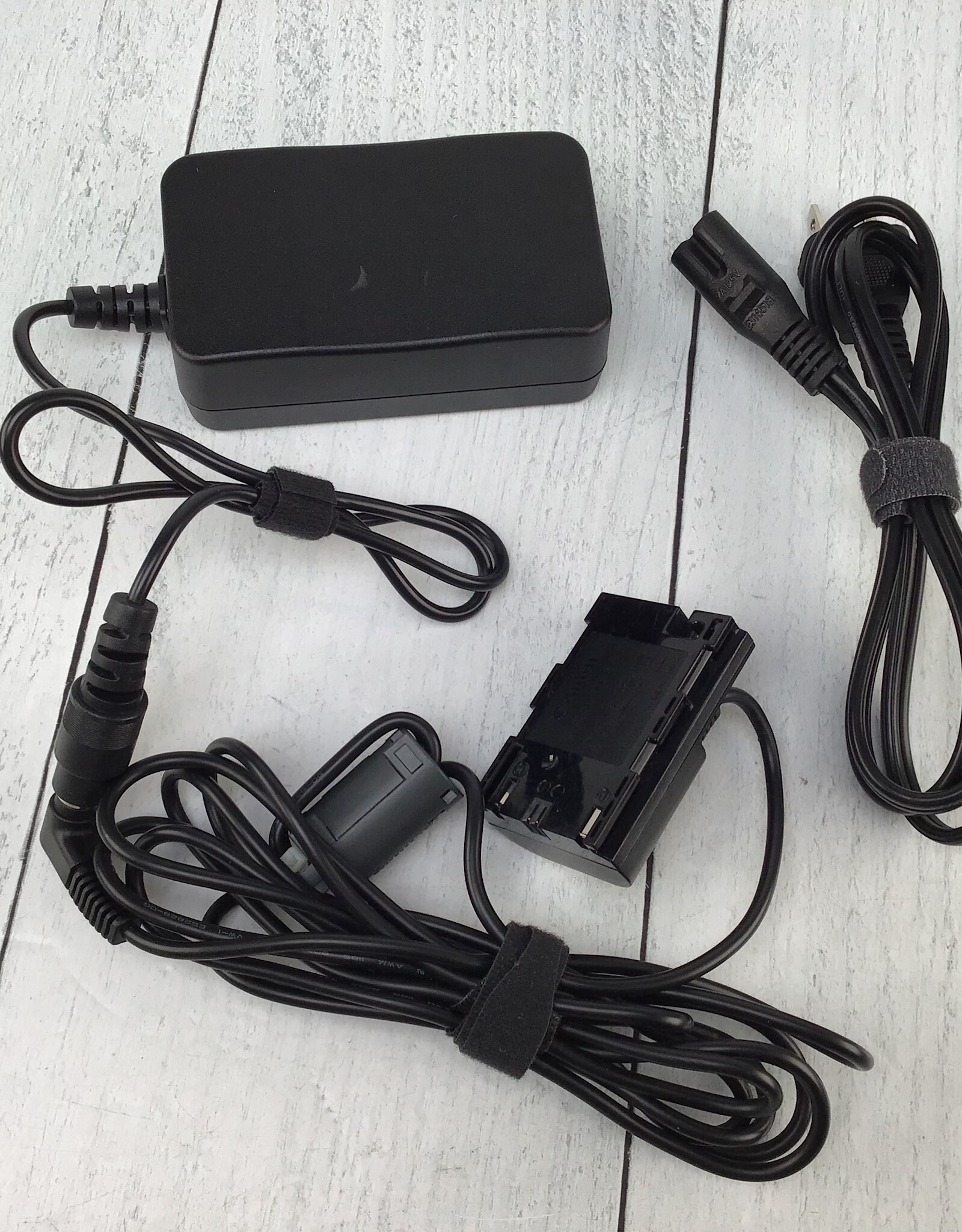 CANON Canon AC Adapter AC-E6N w/ Coupler DR-E6 Used Good