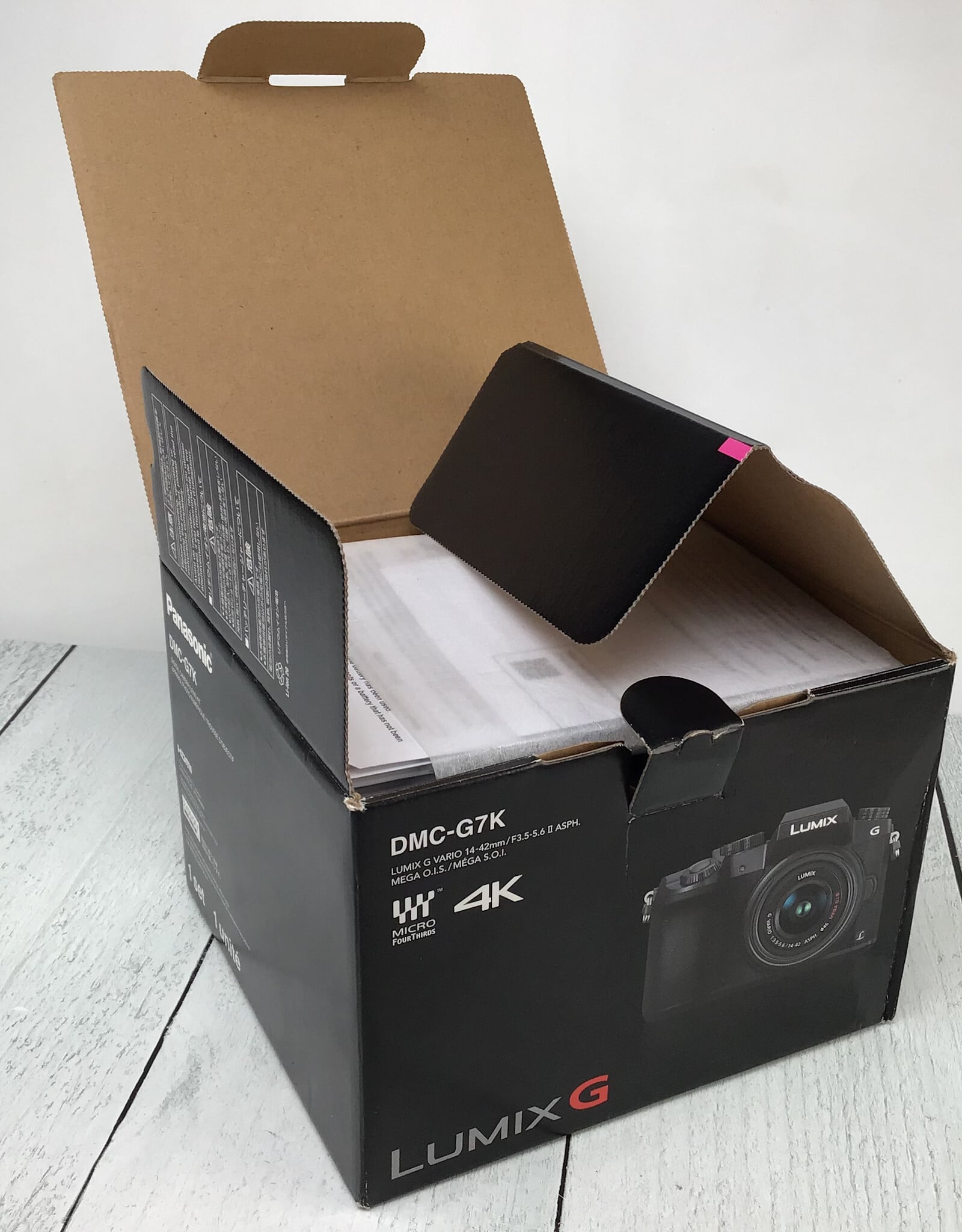 PANASONIC Panasonic Lumix G7 Camera w/ 14-42mm in Box Used Good