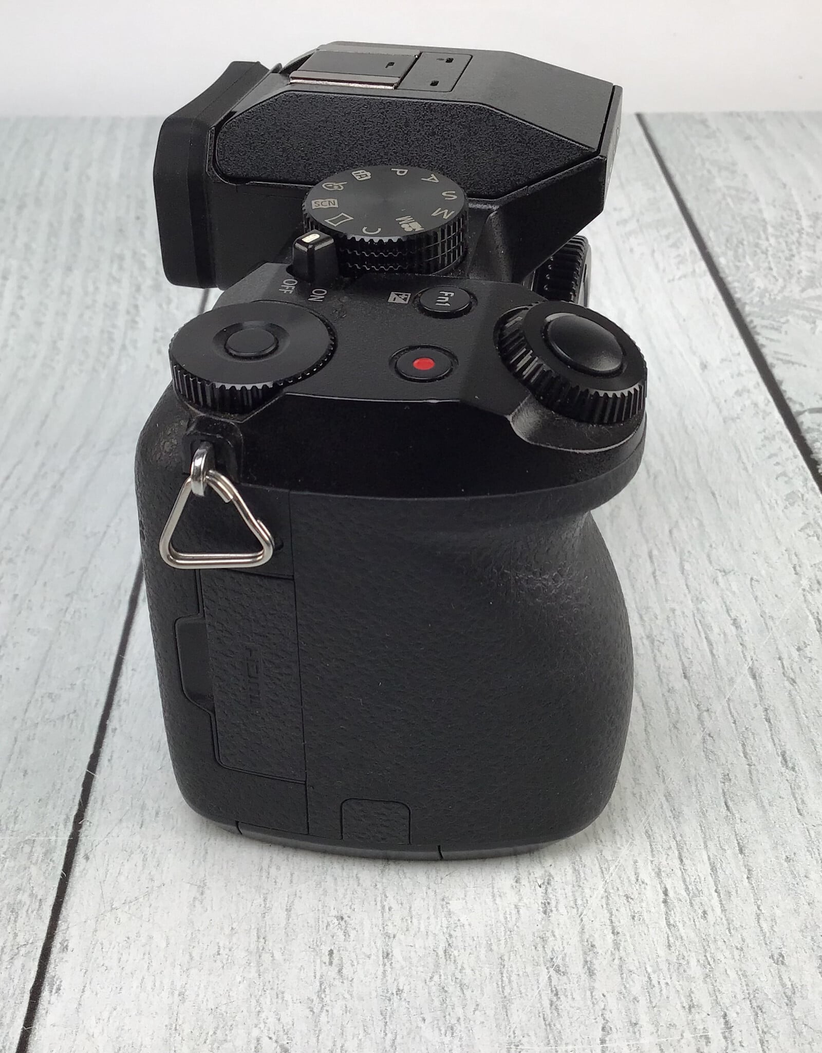 PANASONIC Panasonic Lumix G7 Camera w/ 14-42mm in Box Used Good