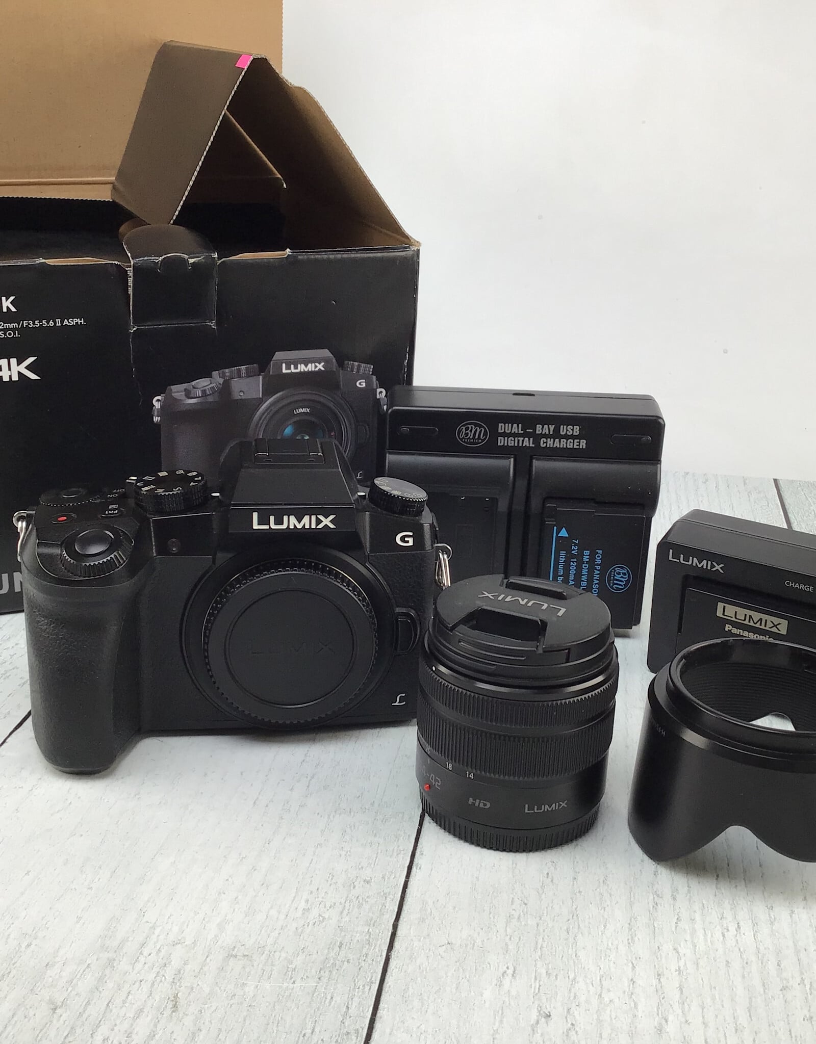 PANASONIC Panasonic Lumix G7 Camera w/ 14-42mm in Box Used Good