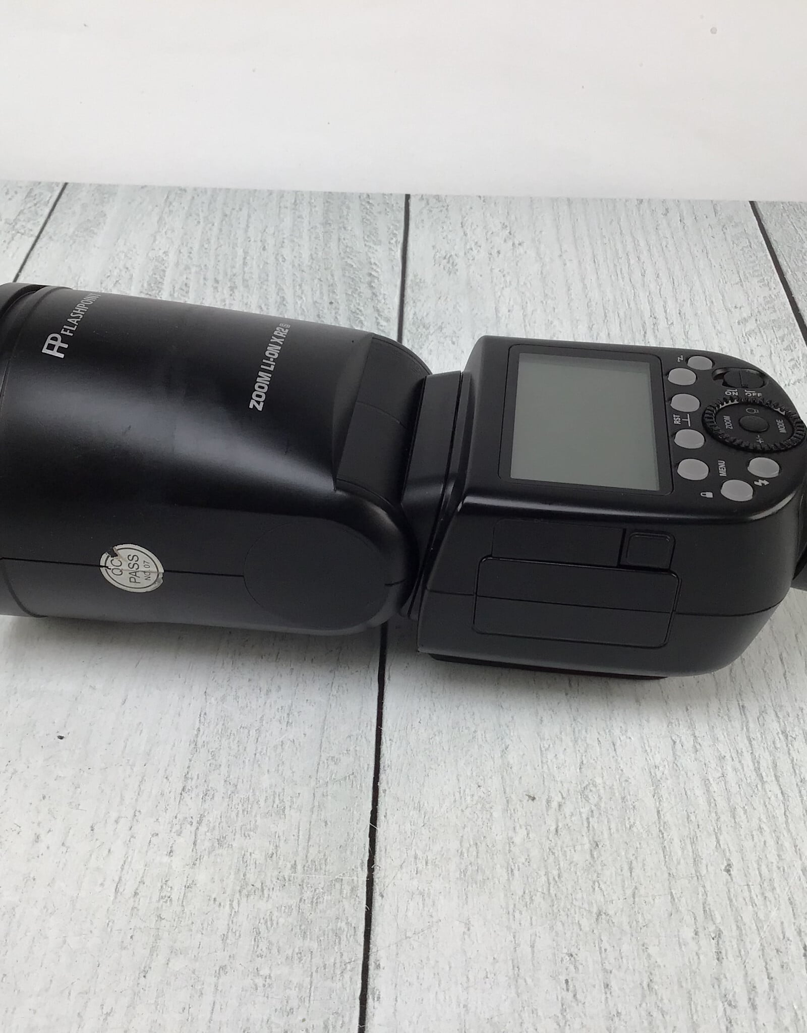Flashpoint Flashpoint Zoom LI-ON X R2 Flash No Charger Used Good