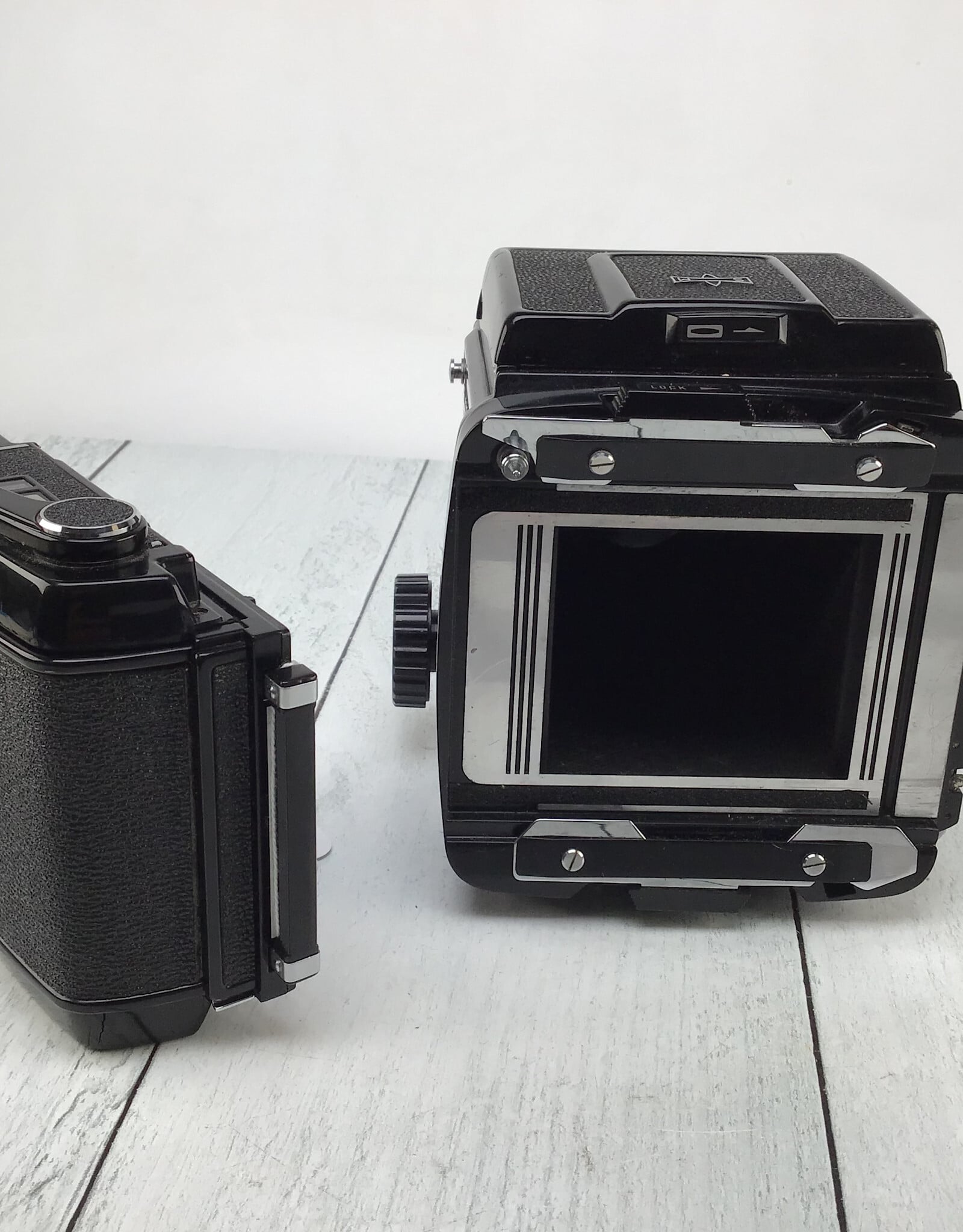 MAMIYA Mamiya RB67 Camera w/ 127mm, 120 Back, Waist Level Finder Used Good