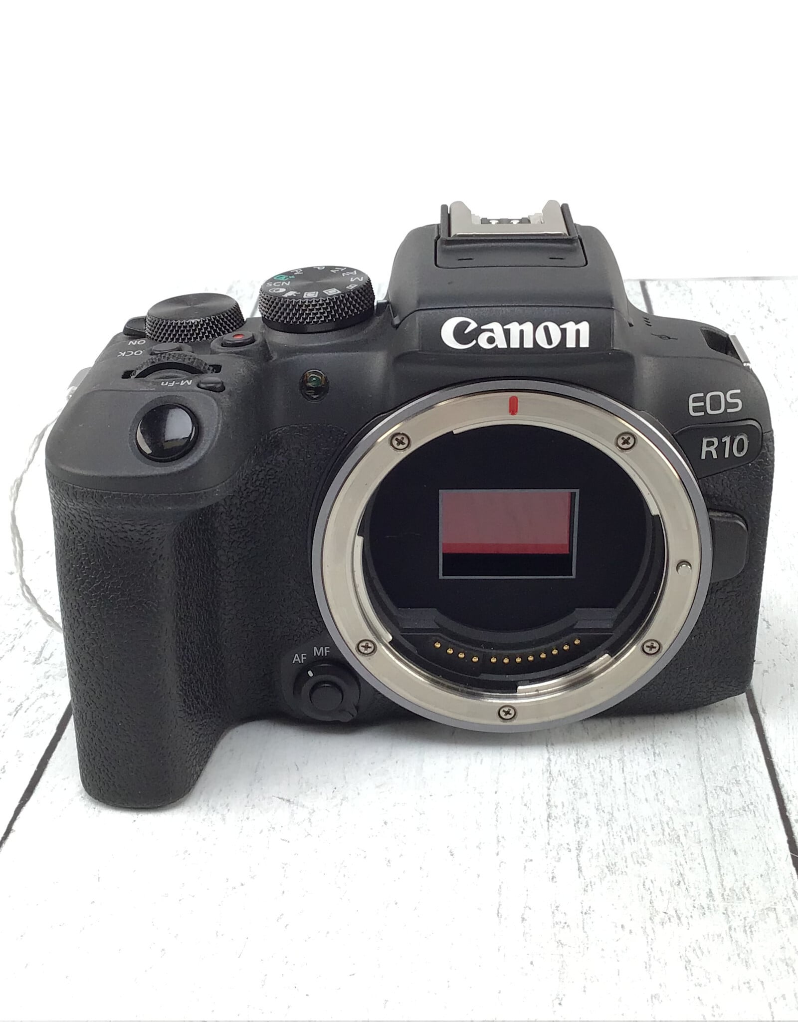 CANON Canon EOS R10 Camera w/ 18-45mm Used Good