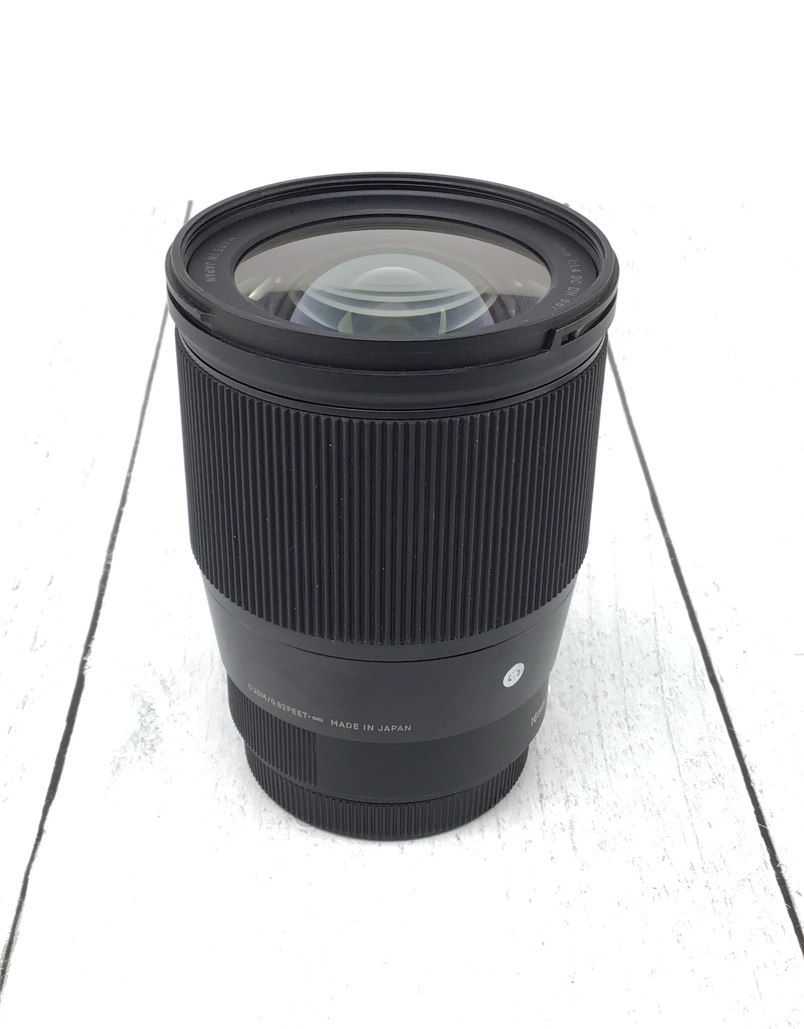 FUJI Sigma 16mm f1.4 DC DN Lens for Fuji X Used Fair