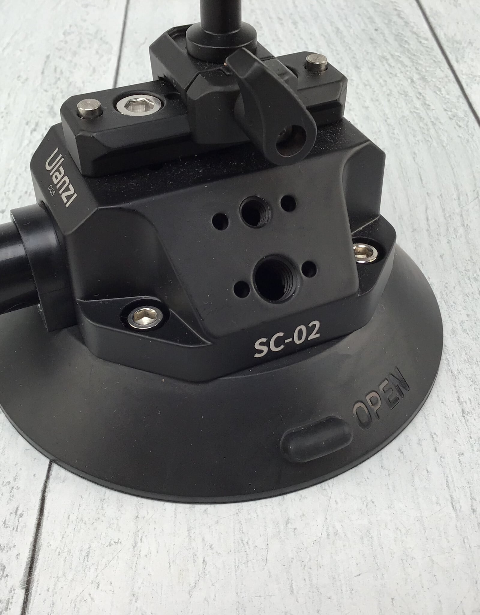 ulanzi Ulanzi SC-02 Suction Mount Used EX