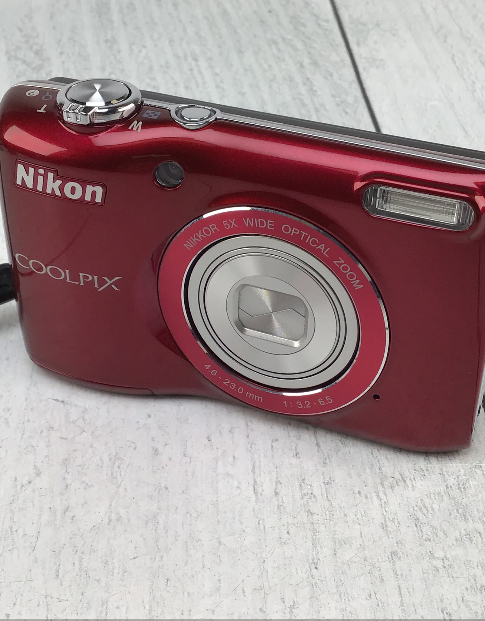NIKON Nikon Coolpix L26 Camera in Box Used Good