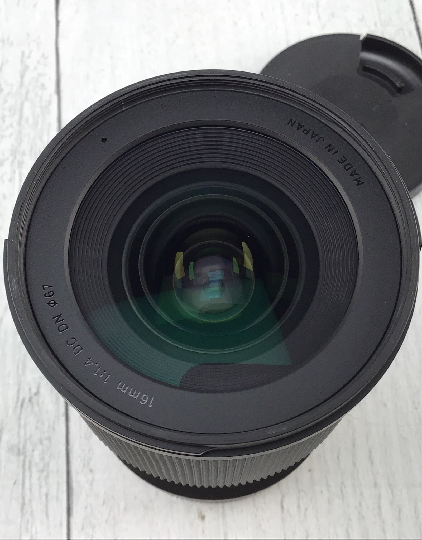 SIGMA Sigma 16mm f1.4 DC DN Lens for canon RF Used Good