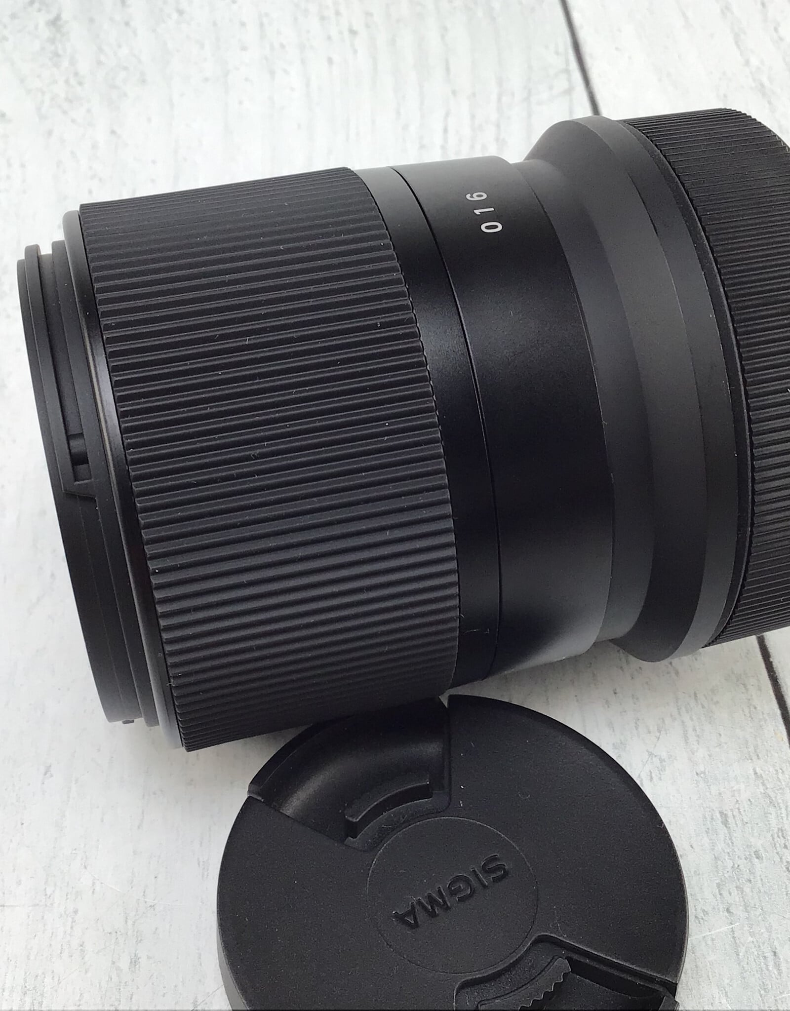 SIGMA Sigma 30mm f1.4 DC DN Lens for Canon RF Used Good