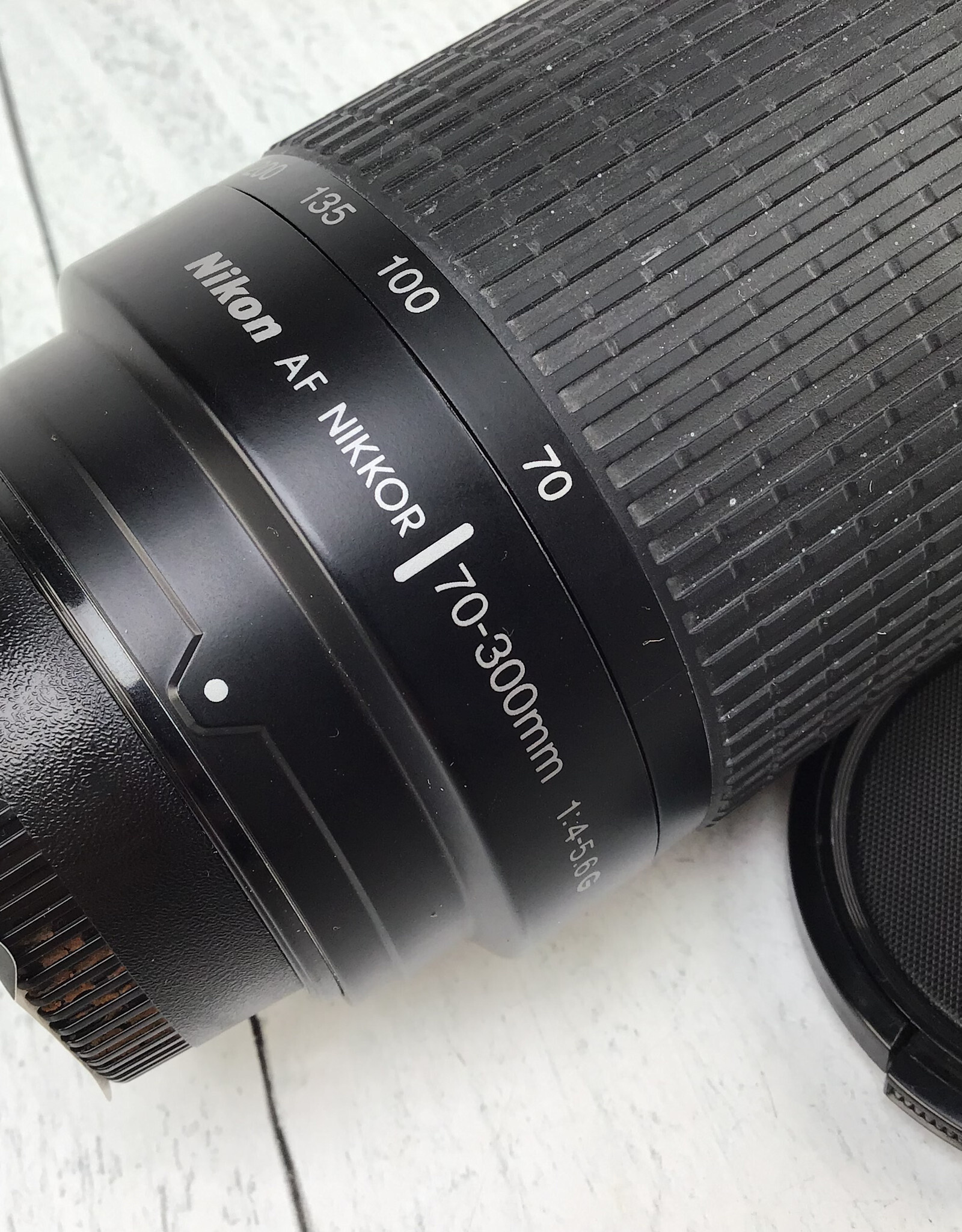 NIKON Nikon AF Nikkor 70-300mm f4-5.6 G Lens Used Good