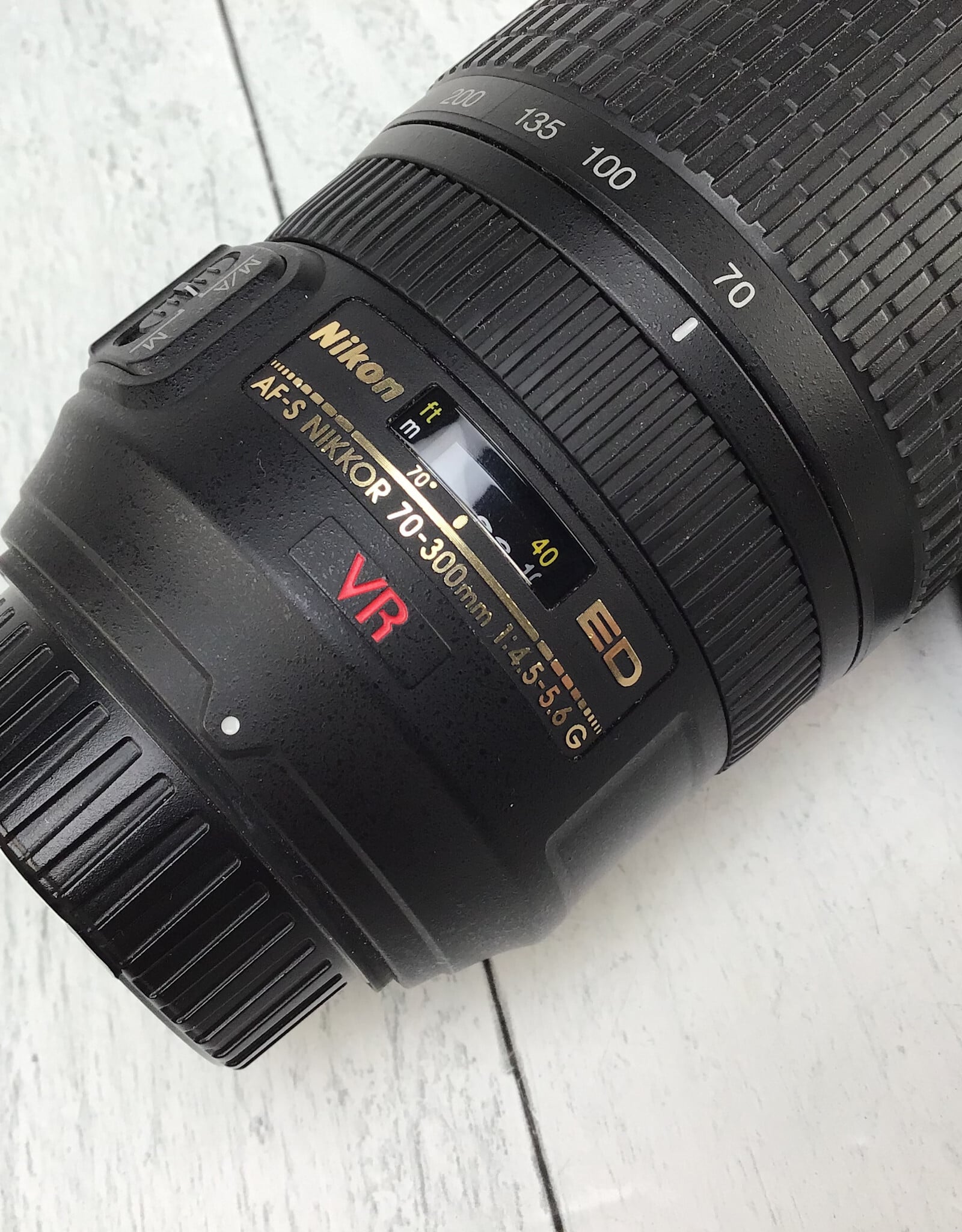 NIKON Nikon AF-S Nikkor 70-300mm f4.5-5.6 G VR Lens Used Good