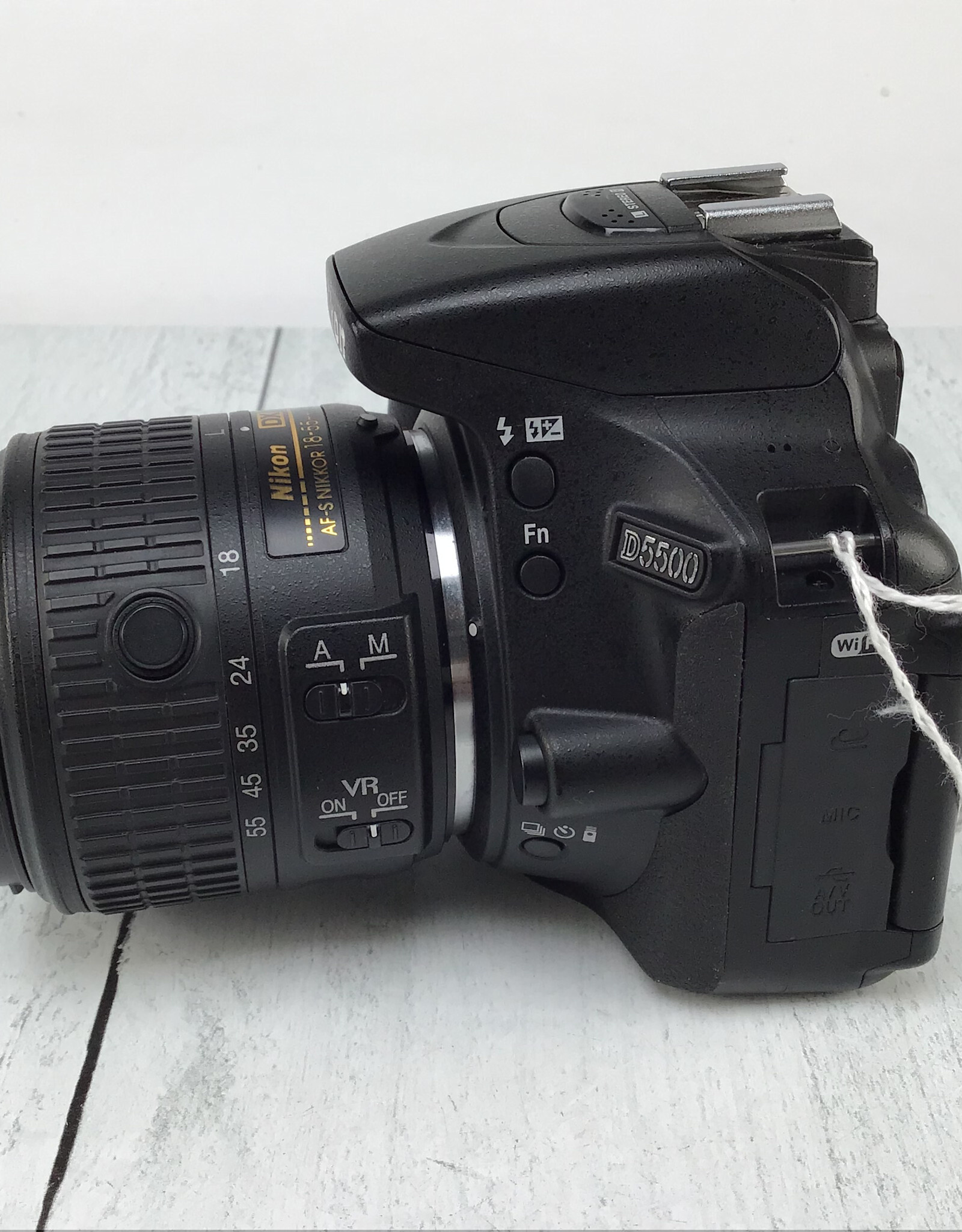 NIKON Nikon D5500 Camera w/ AF-P 18-55mm VR Used Good