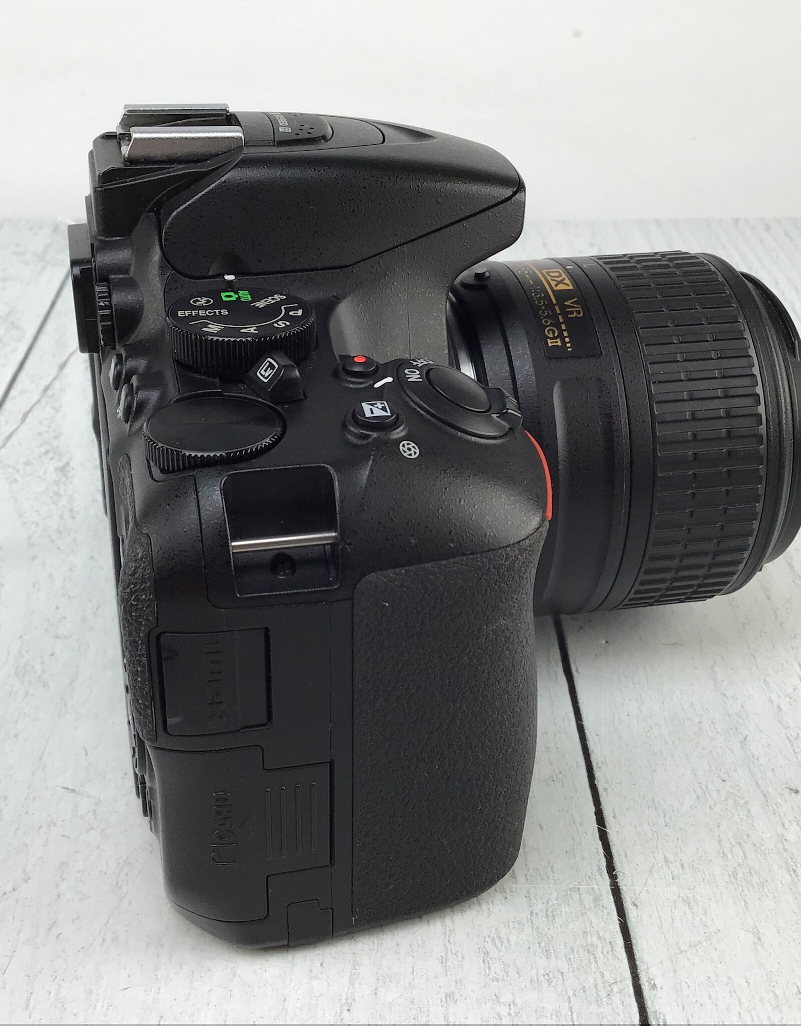 NIKON Nikon D5500 Camera w/ AF-P 18-55mm VR Used Good