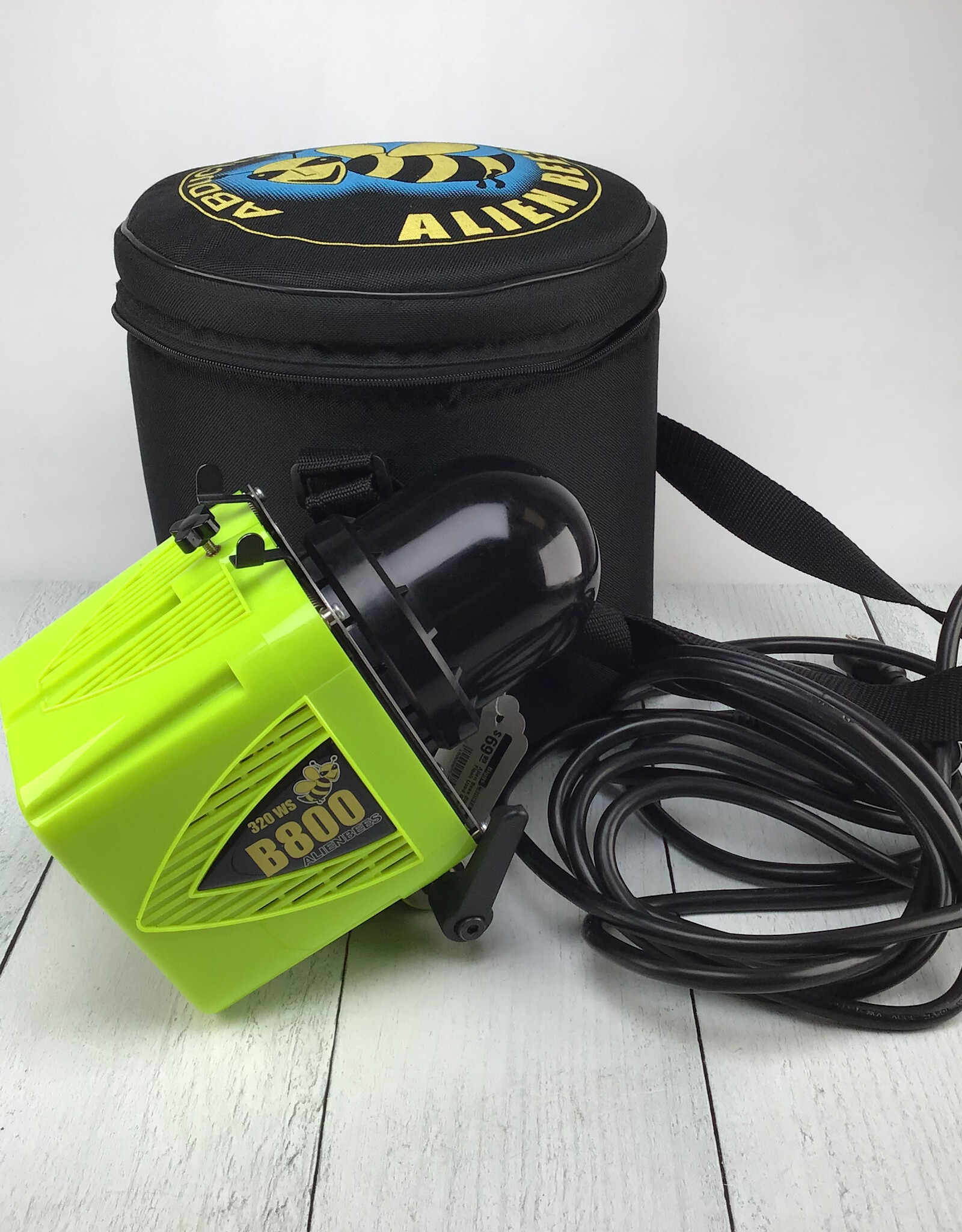 Alien Bees Alien Bees B800 Green Flash Used Good