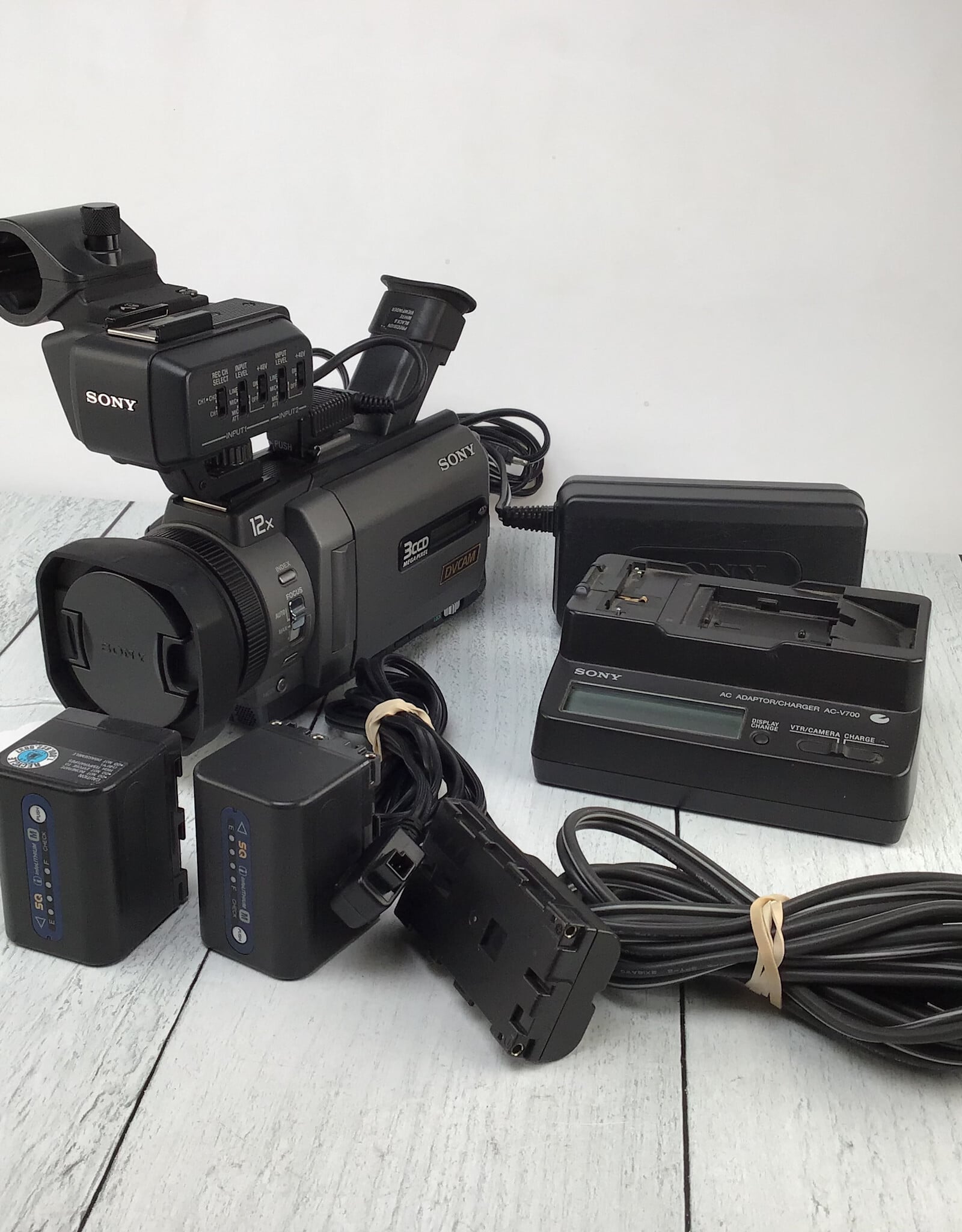 SONY Sony DVCam DSR-PDX10 w/ XLR Input Used Good