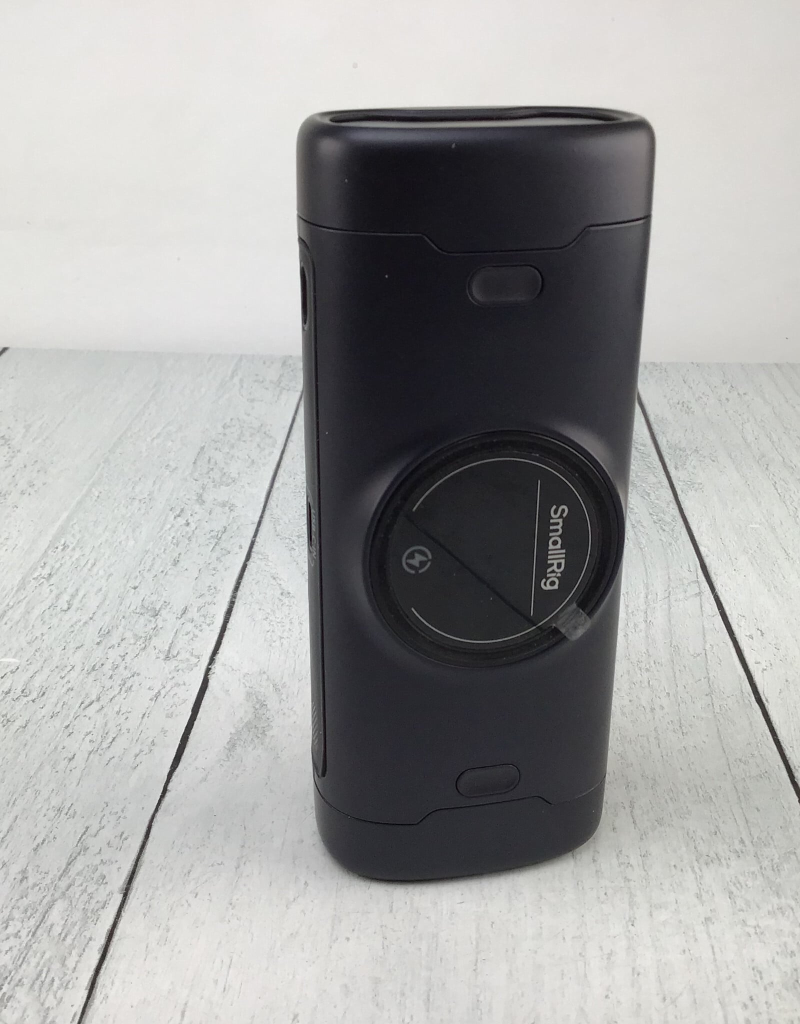 SmallRig SmallRig Portable Battery Charger Case for Canon LP-E6P Used Good