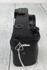 SONY Sony a6000 Camera Body Missing Battery Door Used UG