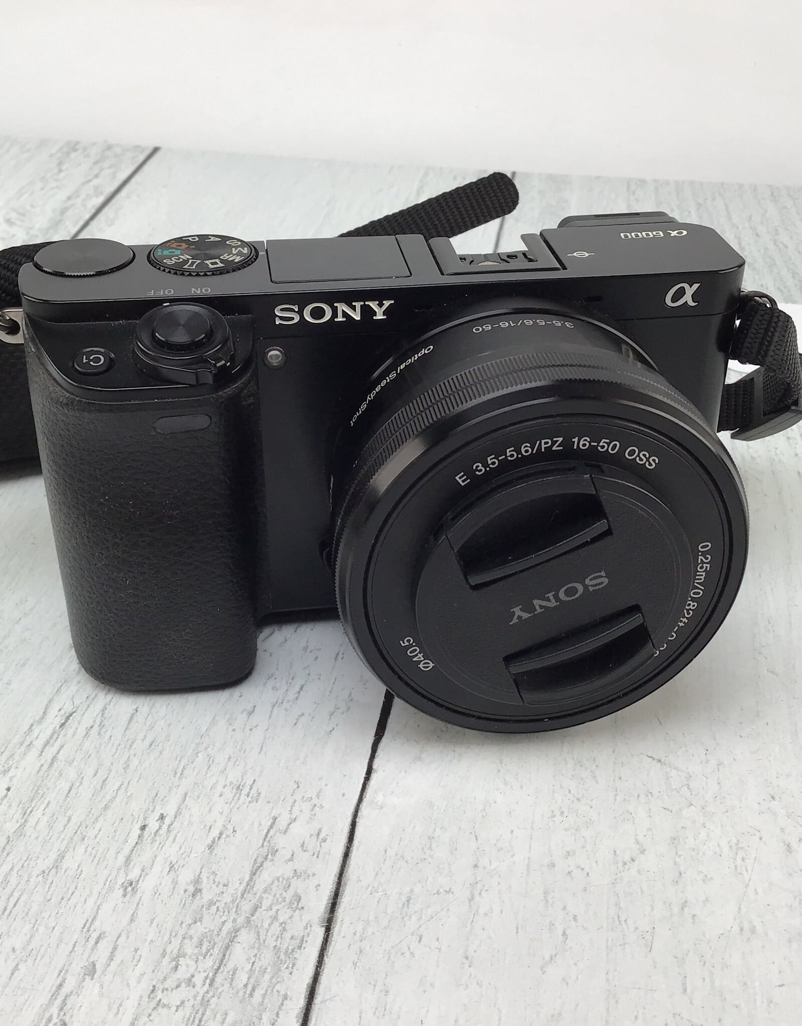 SONY Sony a6000 Camera w/ 16-50mm Used Good
