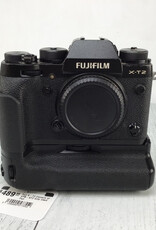 FUJI Fuji X-T2 Camera w/ VPB-XT2 Grip Used Fair