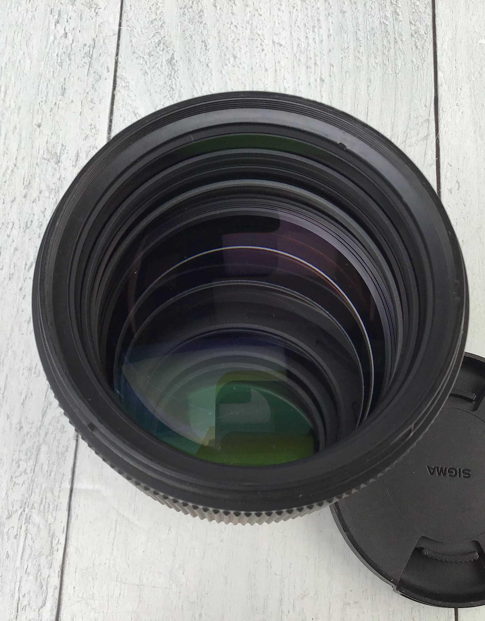 SIGMA Sigma Art 135mm f1.8 DG Lens Used Good