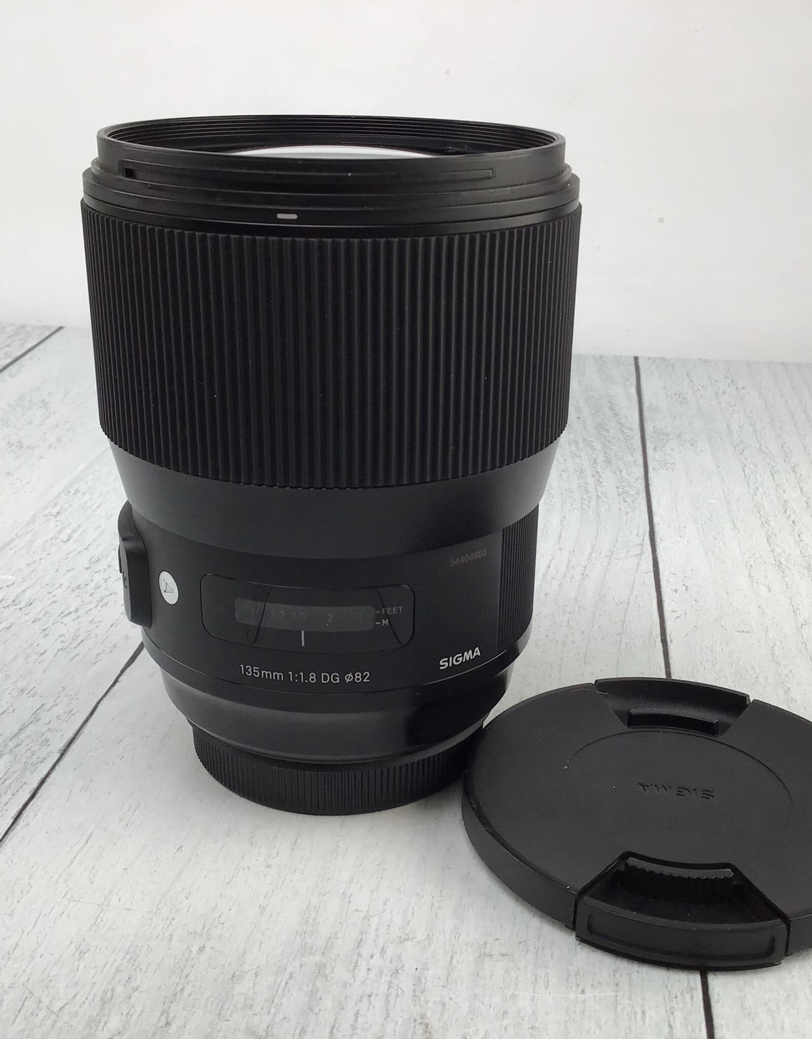 SIGMA Sigma Art 135mm f1.8 DG Lens Used Good
