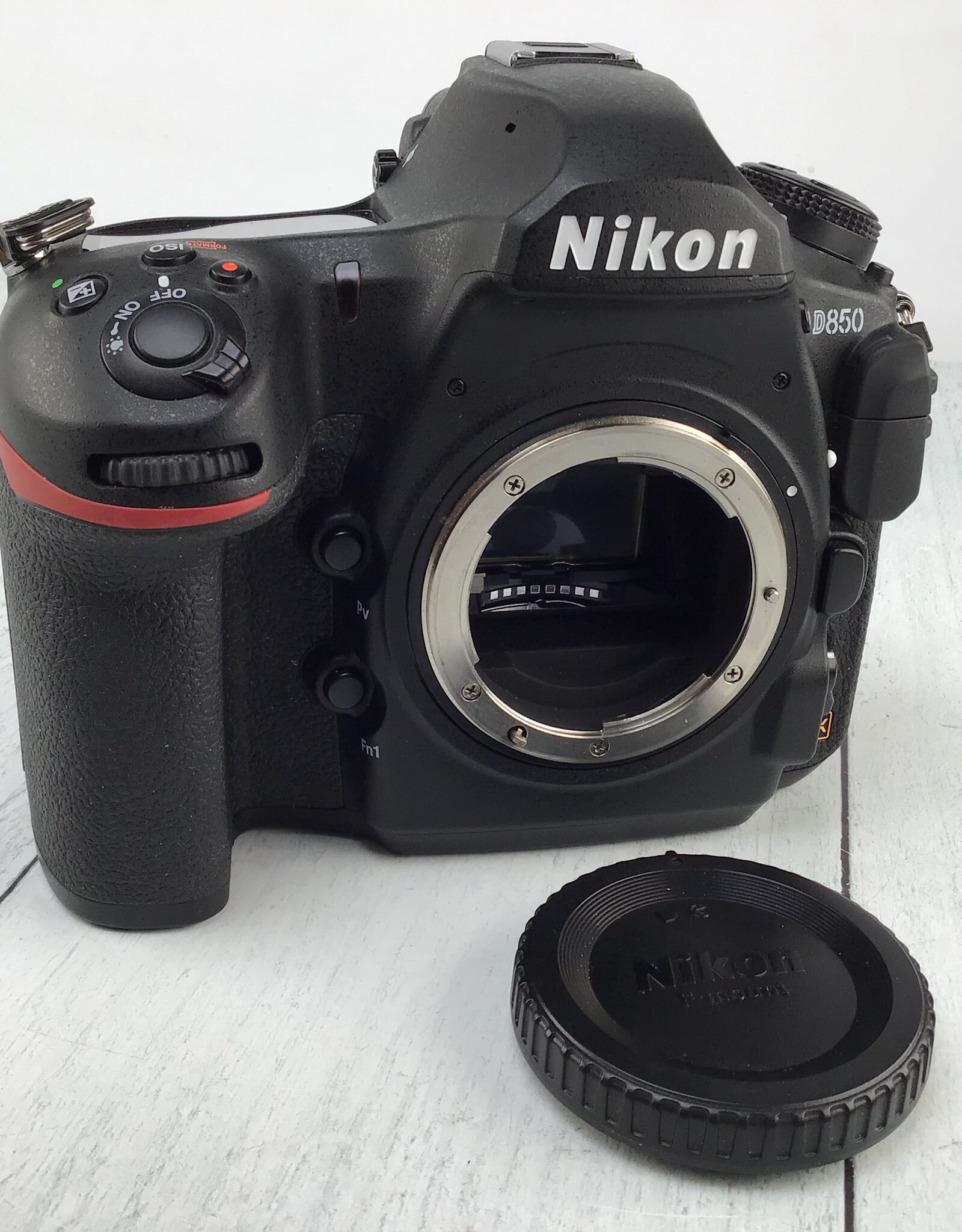 NIKON Nikon D850 Camera Body Shutter Count 4081 Used Good