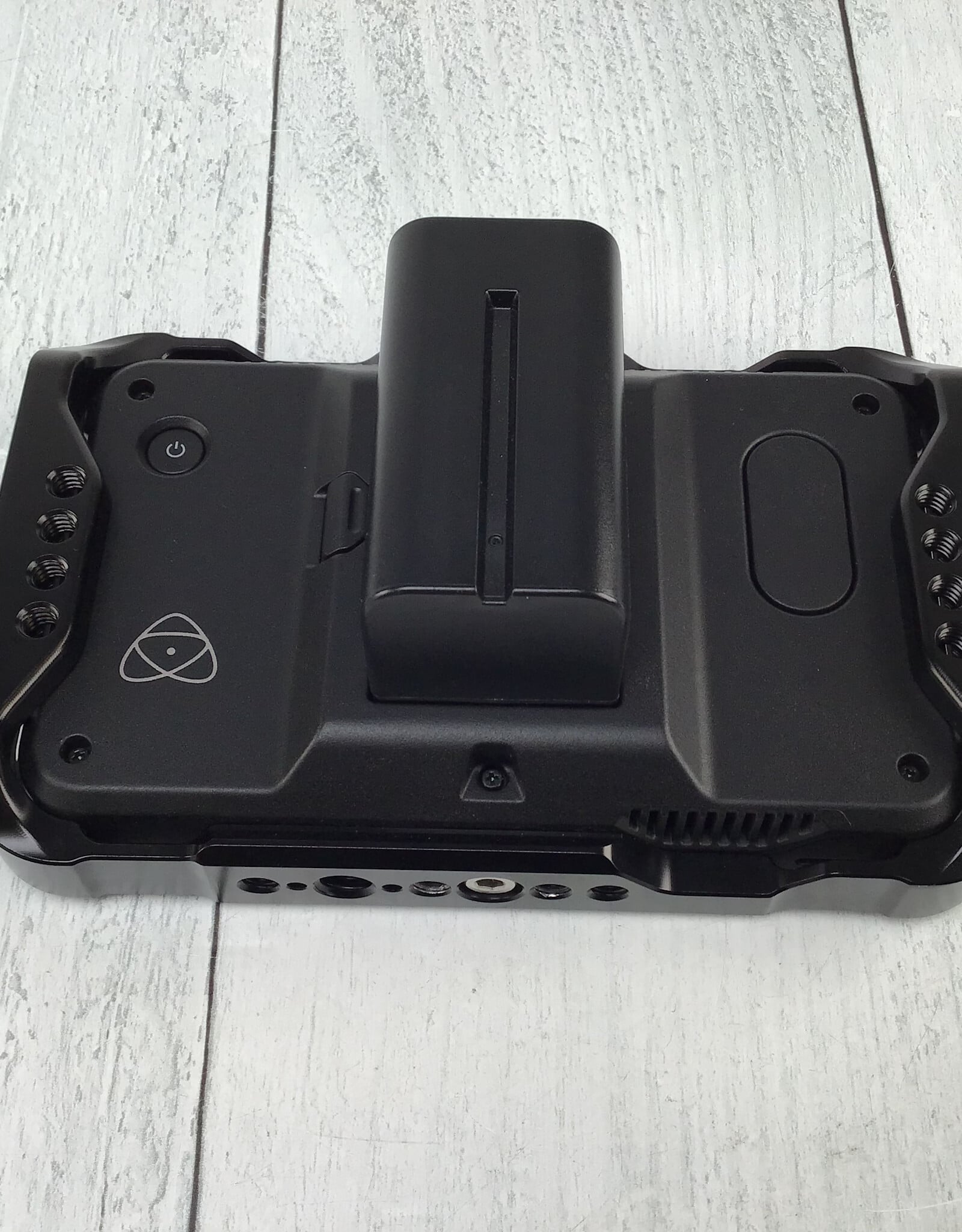 ATOMOS Atomos Shinobi w/ SmallRig Cage Used Good