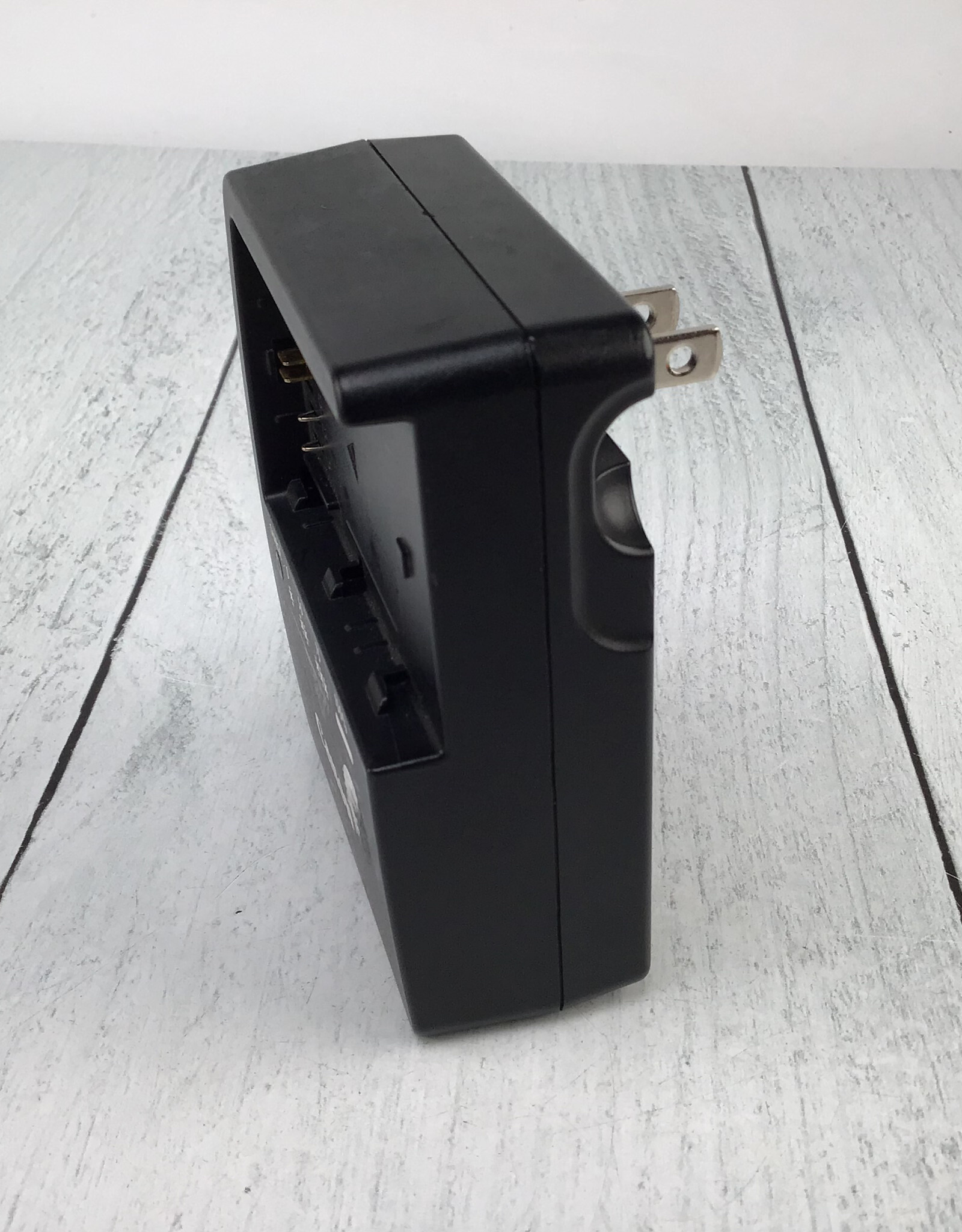CANON Canon LC-E6 Battery Charger Used Good