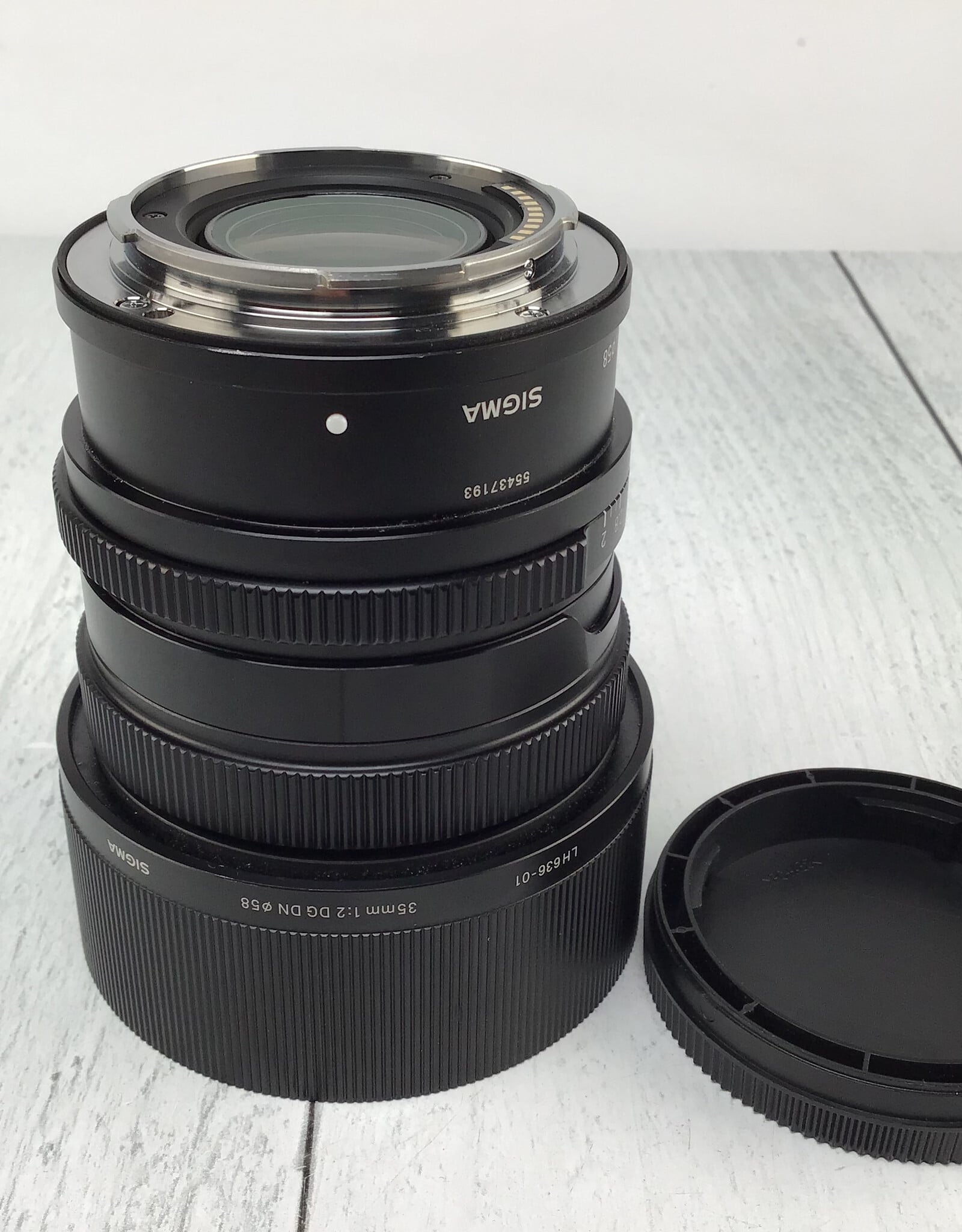 SIGMA Sigma 35mm f2 DG DN Lens for L  Mount Used Good