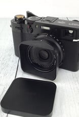 FUJI Fuji X100V Camera Black w/ Nisi Jet Mag UV, Lens Hood, Thumb Rest Used Good