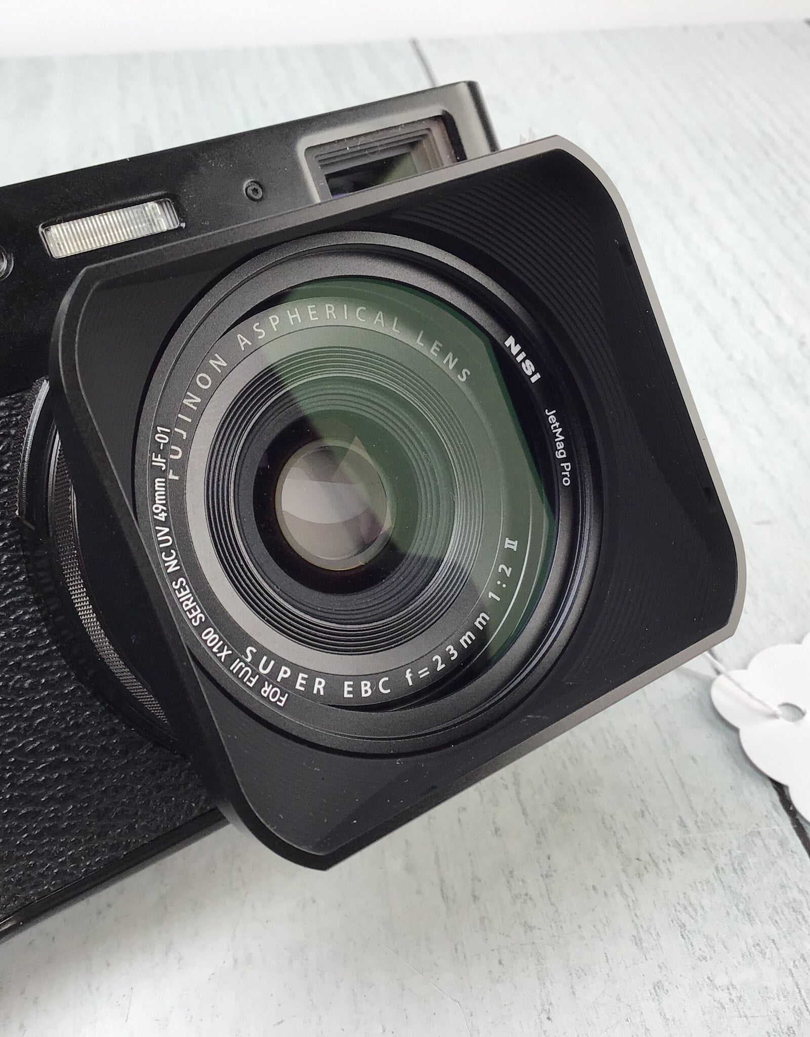 FUJI Fuji X100V Camera Black w/ Nisi Jet Mag UV, Lens Hood, Thumb Rest Used Good