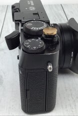FUJI Fuji X100V Camera Black w/ Nisi Jet Mag UV, Lens Hood, Thumb Rest Used Good