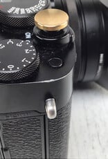 FUJI Fuji X100V Camera Black w/ Nisi Jet Mag UV, Lens Hood, Thumb Rest Used Good