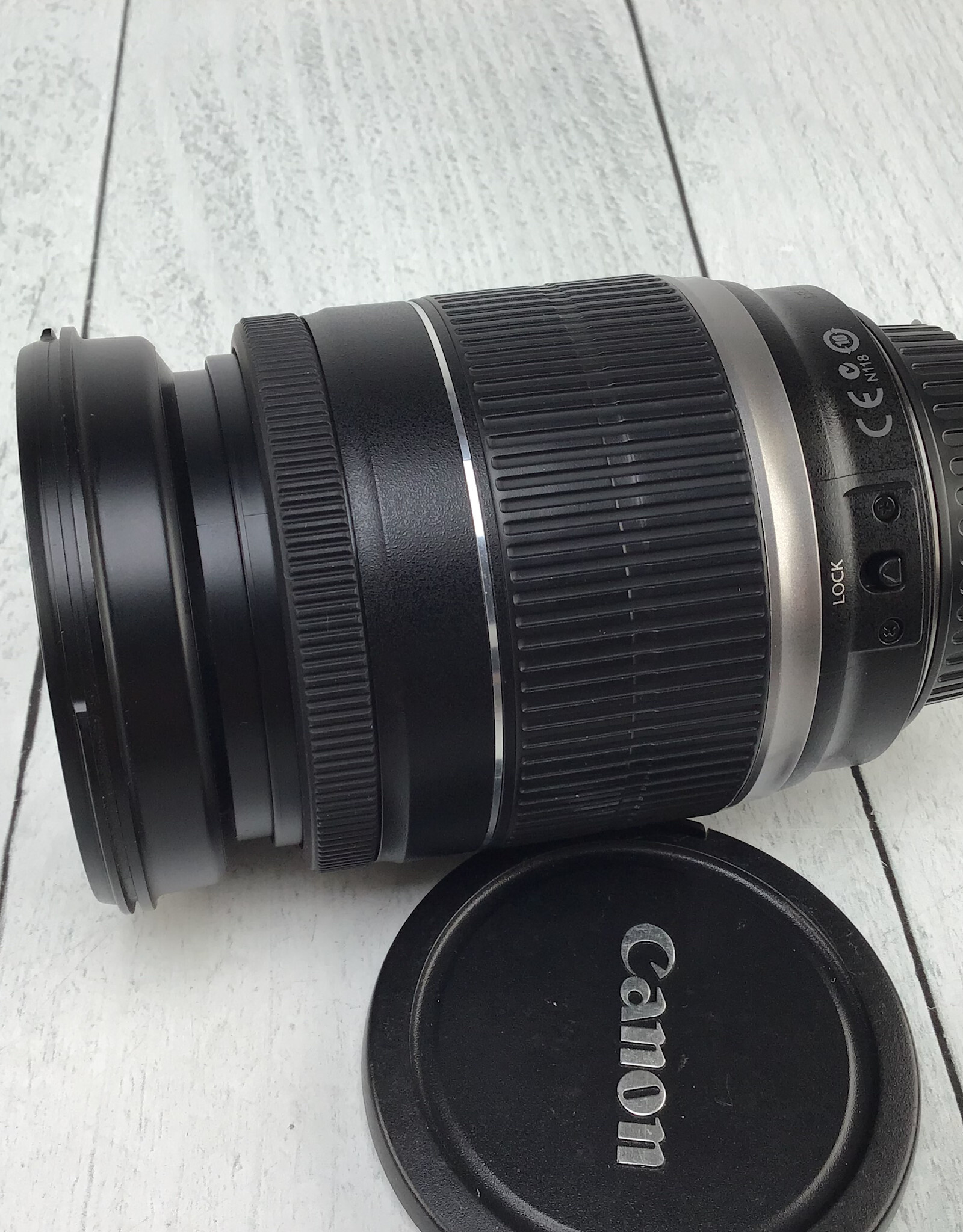 CANON Canon EF-S 18-200mm f3.5-5.6 IS  Lens Used Fair