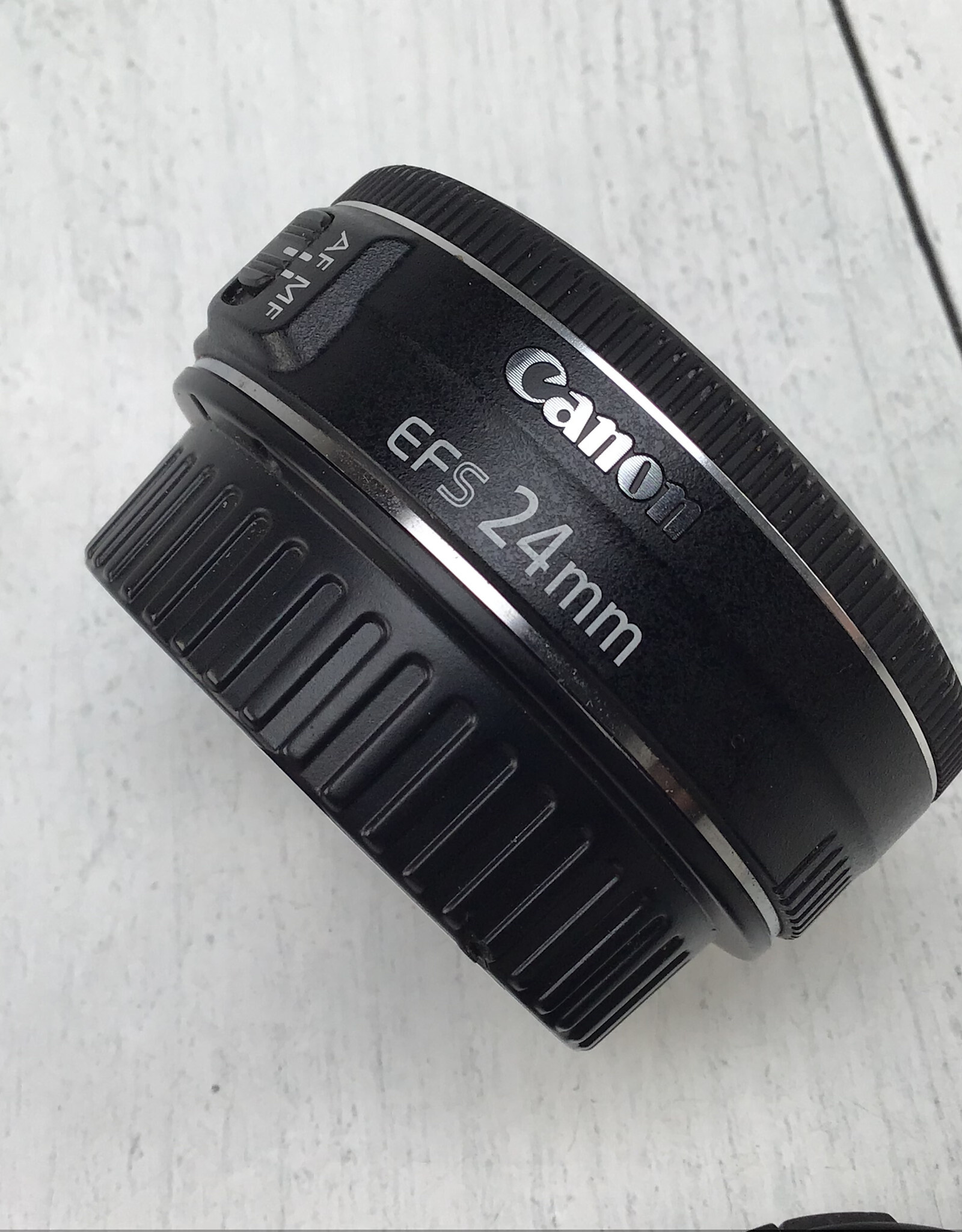 CANON Canon EF-S 24mm f2.8 STM Lens Used EX