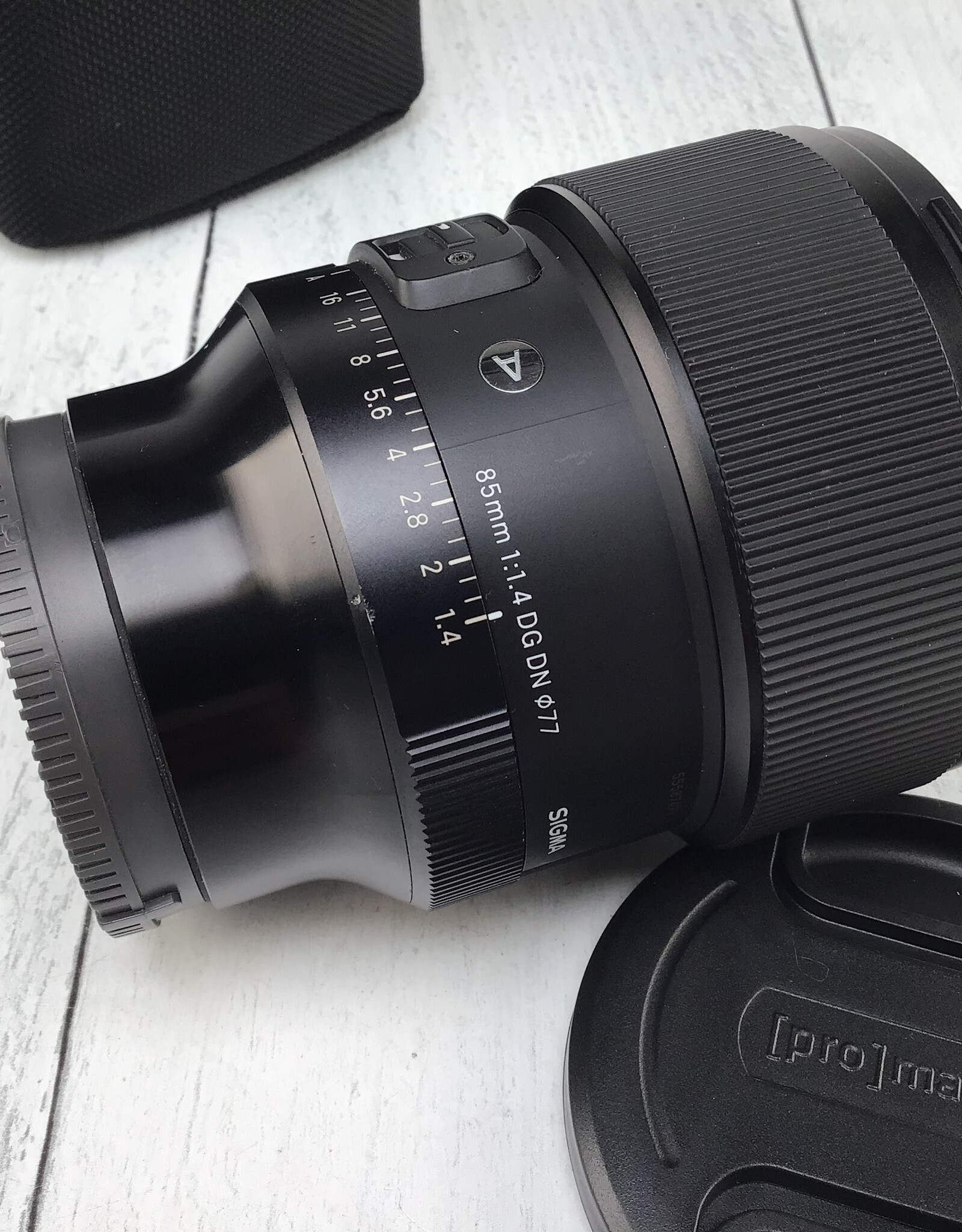 SIGMA Sigma E Mount 85mm f1.4 DG DN Lens Used Good