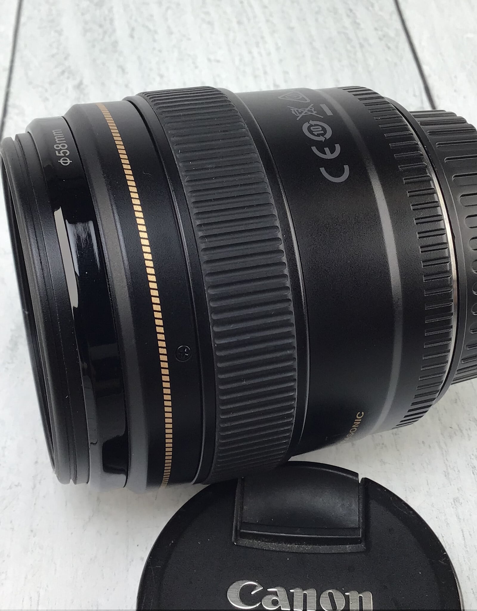 CANON Canon EF 85mm f1.8 USM Lens Used Good