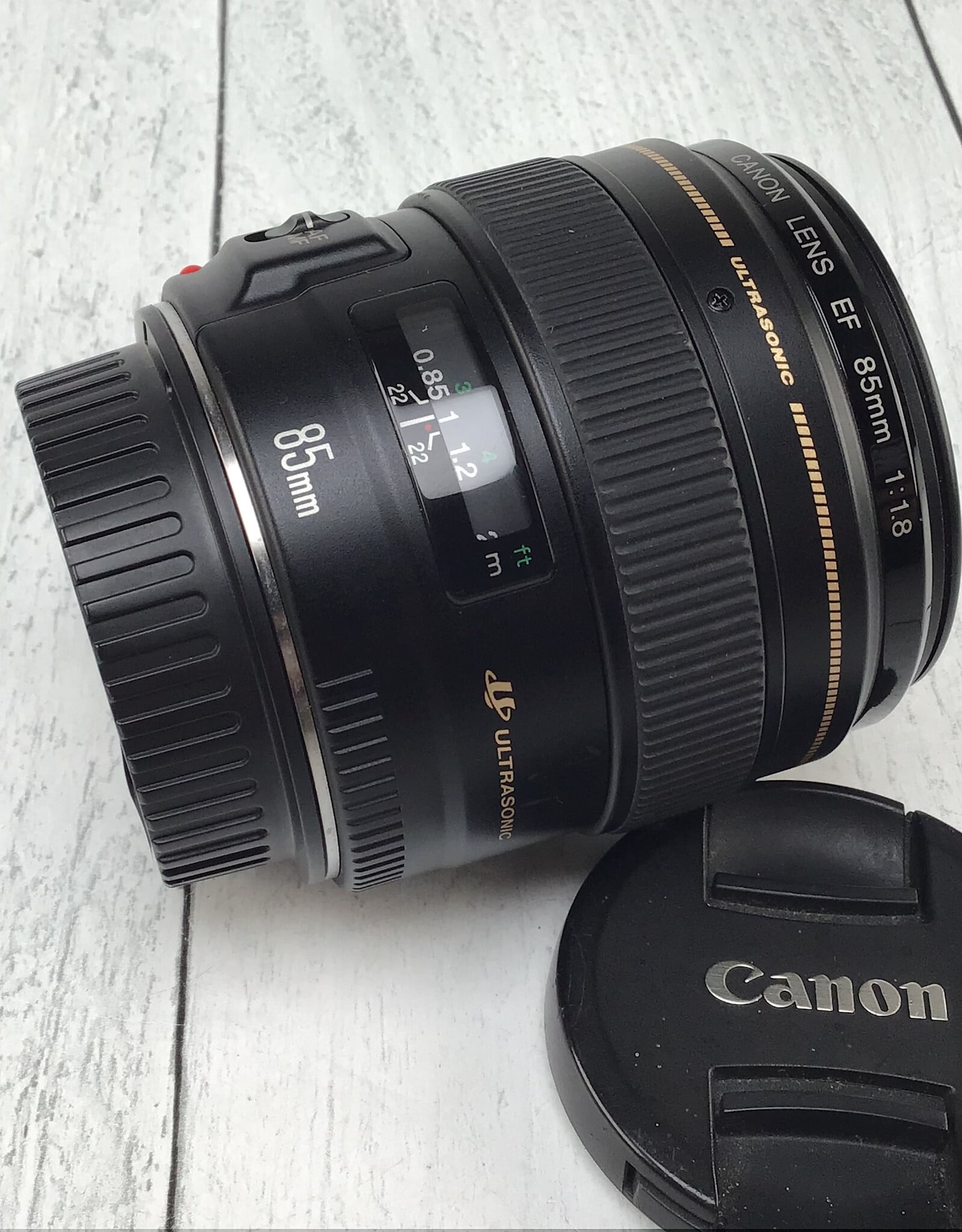 CANON Canon EF 85mm f1.8 USM Lens Used Good