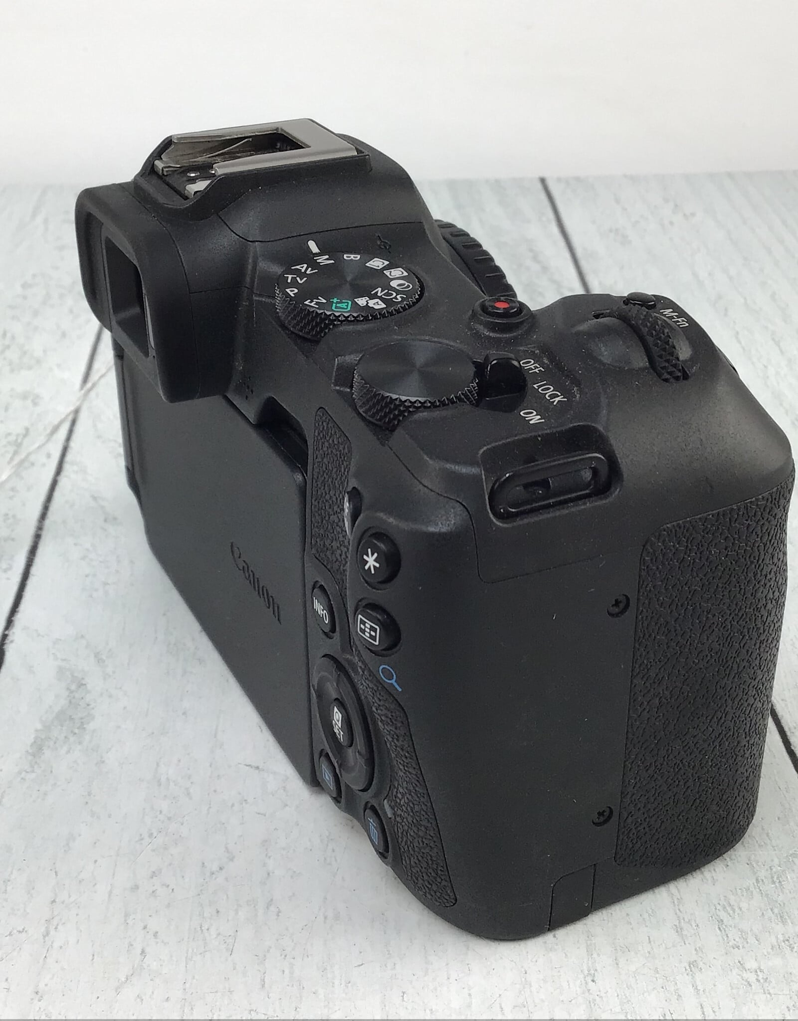 CANON Canon R8 Camera Body Used Good